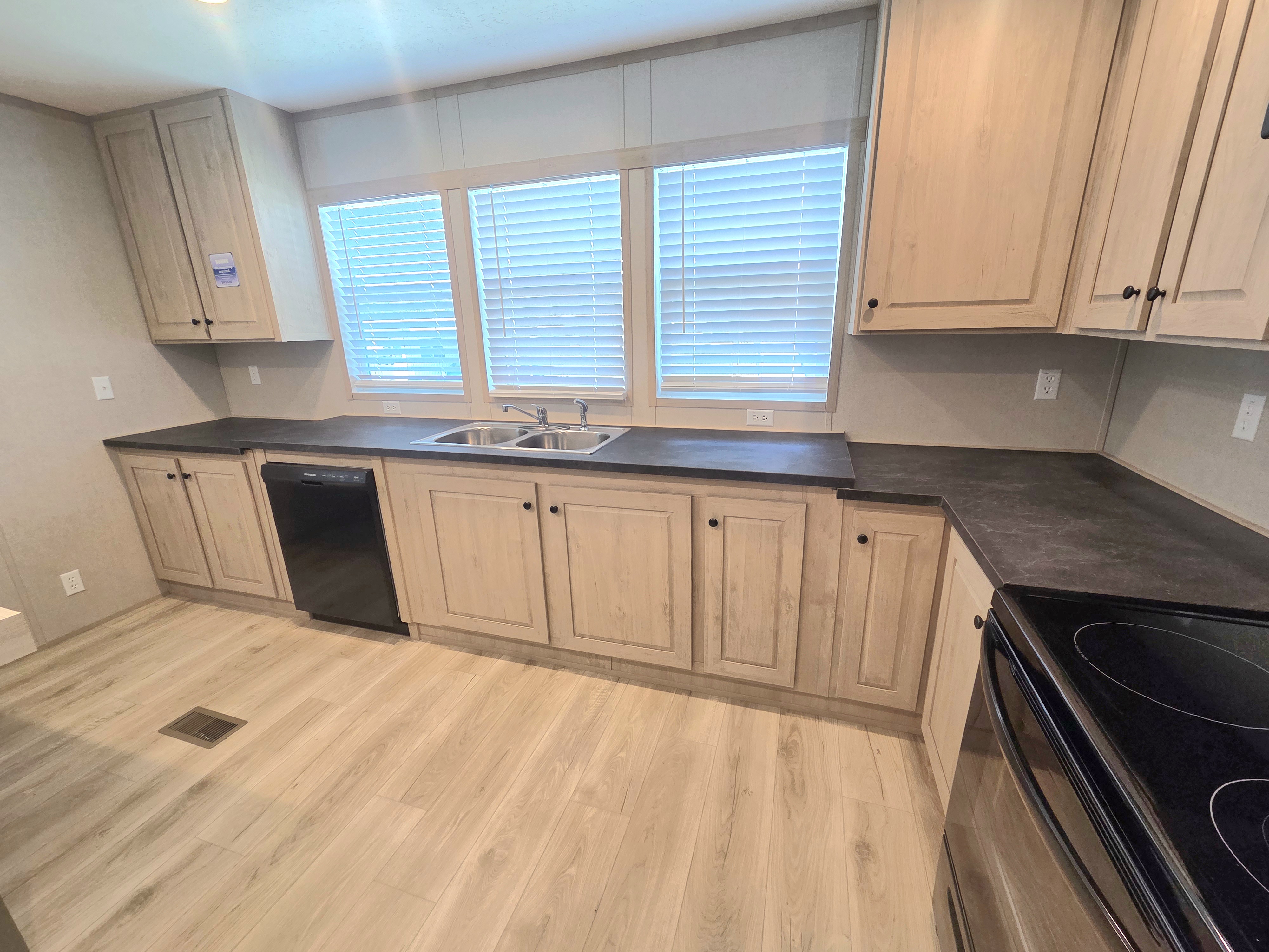 603 63rd Ave W, Site S11, Bradenton, Florida 34207, 2 Bedrooms Bedrooms, ,2 BathroomsBathrooms,55-Plus Mobile Home,For Sale,63rd Ave W, Site S11,3876