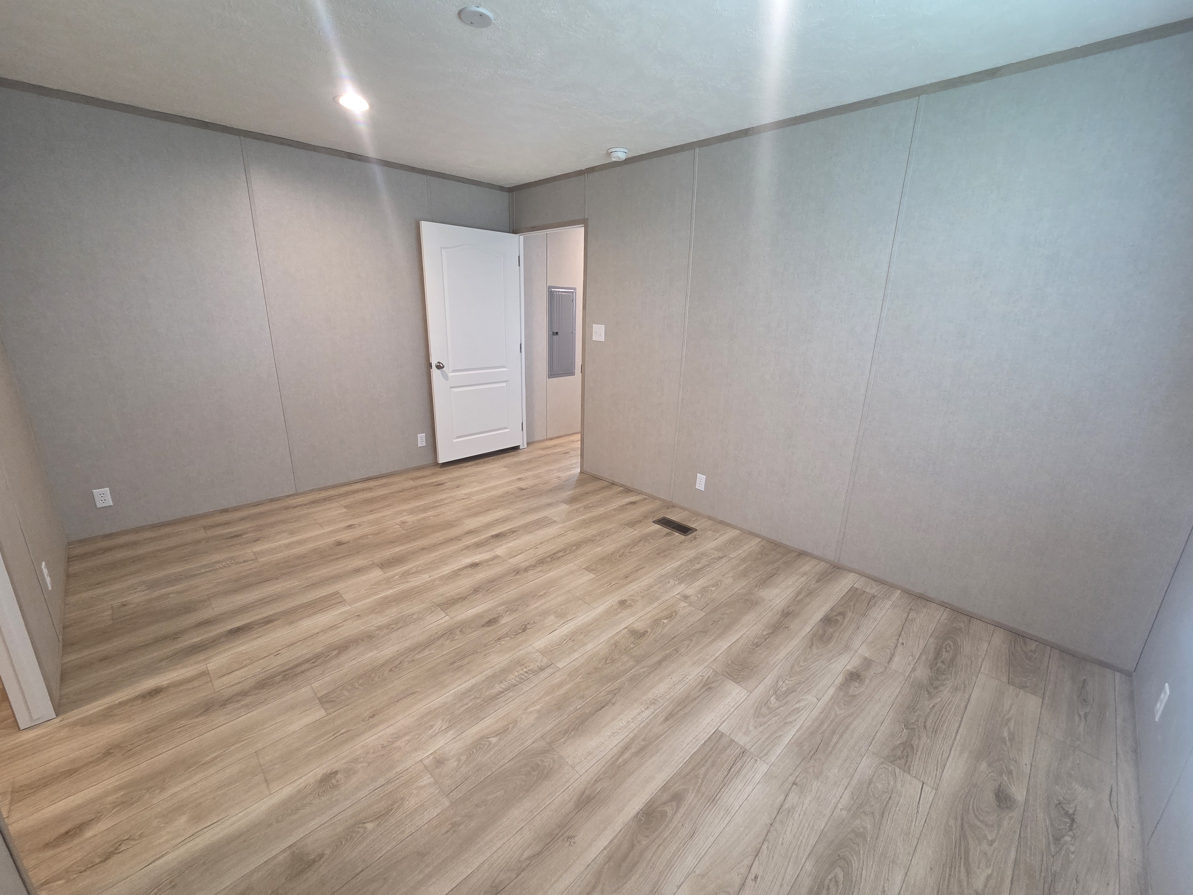 603 63rd Ave W, Site S11, Bradenton, Florida 34207, 2 Bedrooms Bedrooms, ,2 BathroomsBathrooms,55-Plus Mobile Home,For Sale,63rd Ave W, Site S11,3876