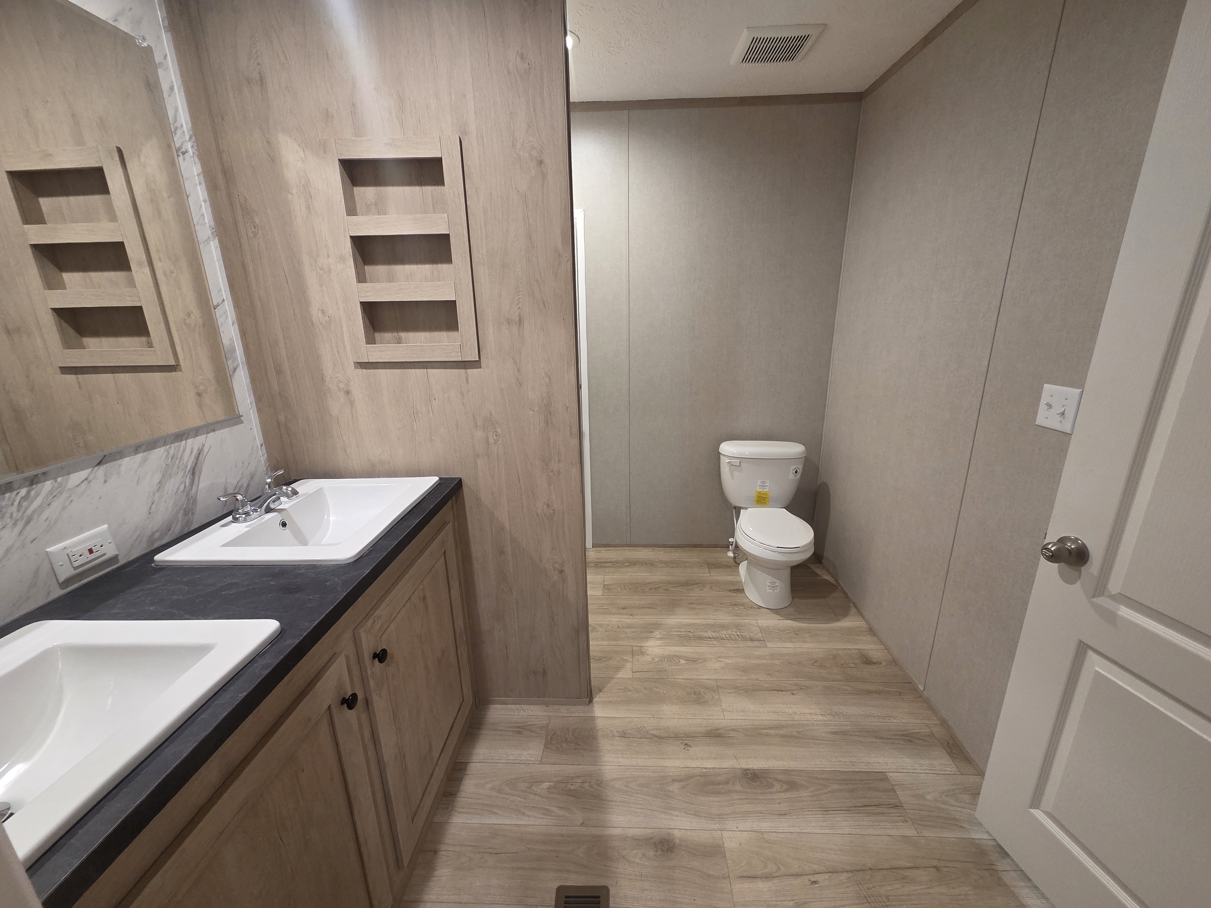 603 63rd Ave W, Site S11, Bradenton, Florida 34207, 2 Bedrooms Bedrooms, ,2 BathroomsBathrooms,55-Plus Mobile Home,For Sale,63rd Ave W, Site S11,3876