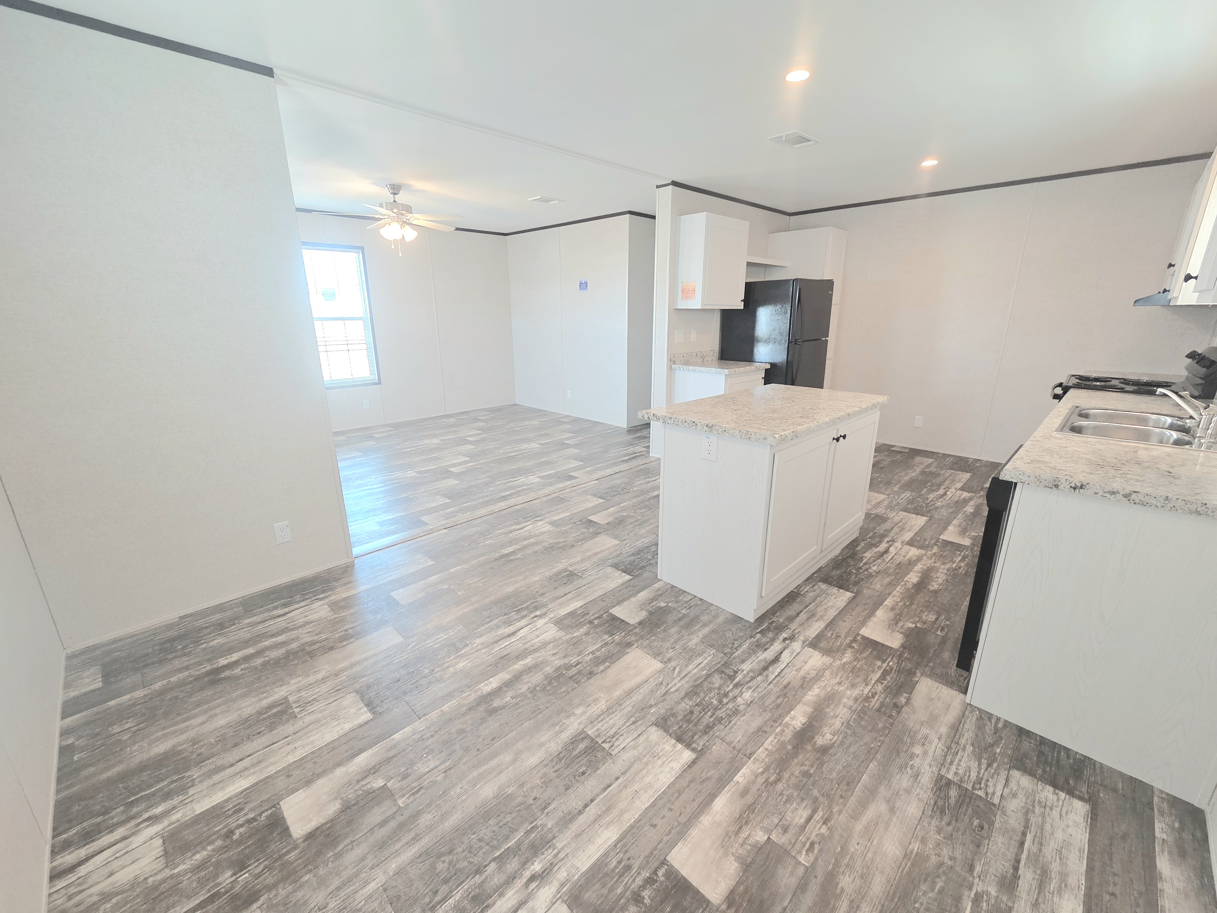603 63rd Ave W, Site J18, Bradenton, Florida 34207, 3 Bedrooms Bedrooms, ,2 BathroomsBathrooms,All - Age Mobile Home,For Sale,63rd Ave W, Site J18,3877