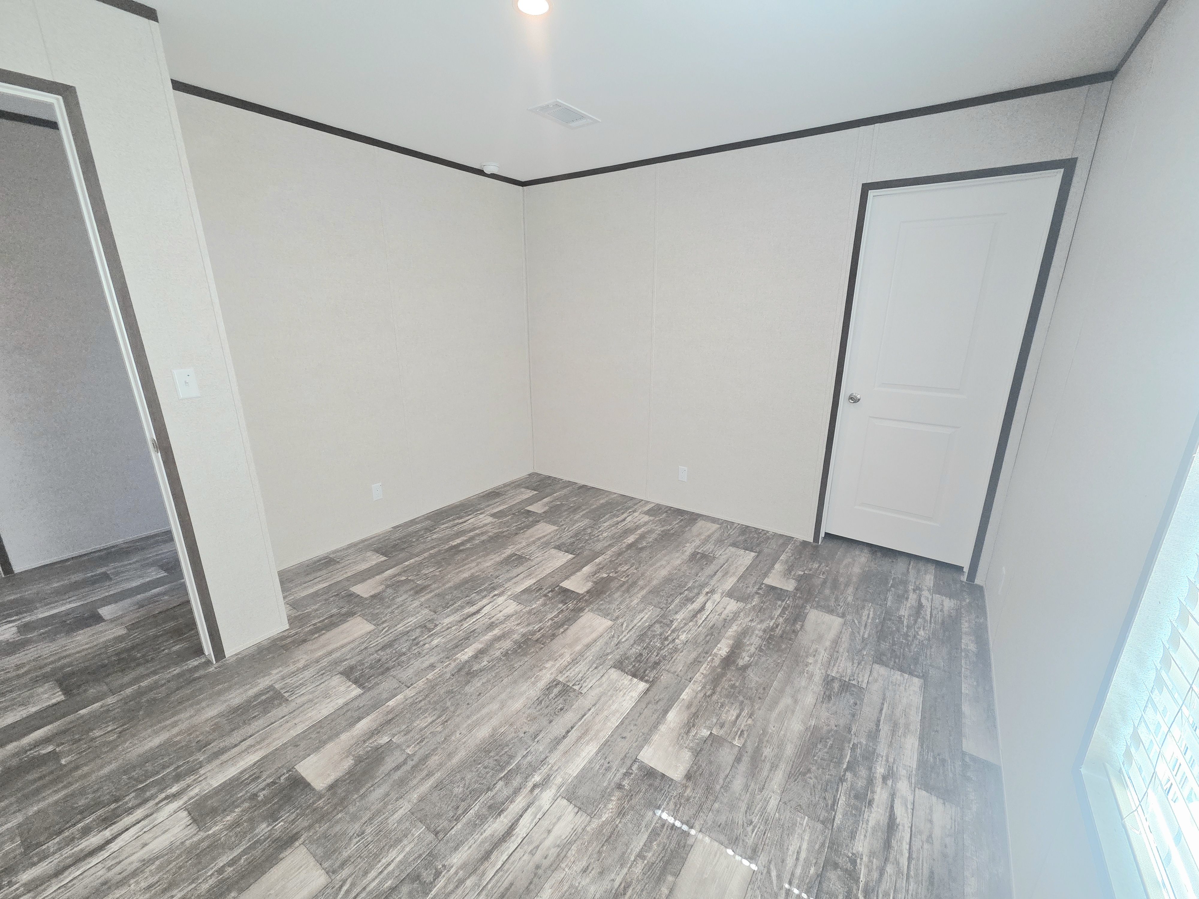 603 63rd Ave W, Site J18, Bradenton, Florida 34207, 3 Bedrooms Bedrooms, ,2 BathroomsBathrooms,All - Age Mobile Home,For Sale,63rd Ave W, Site J18,3877