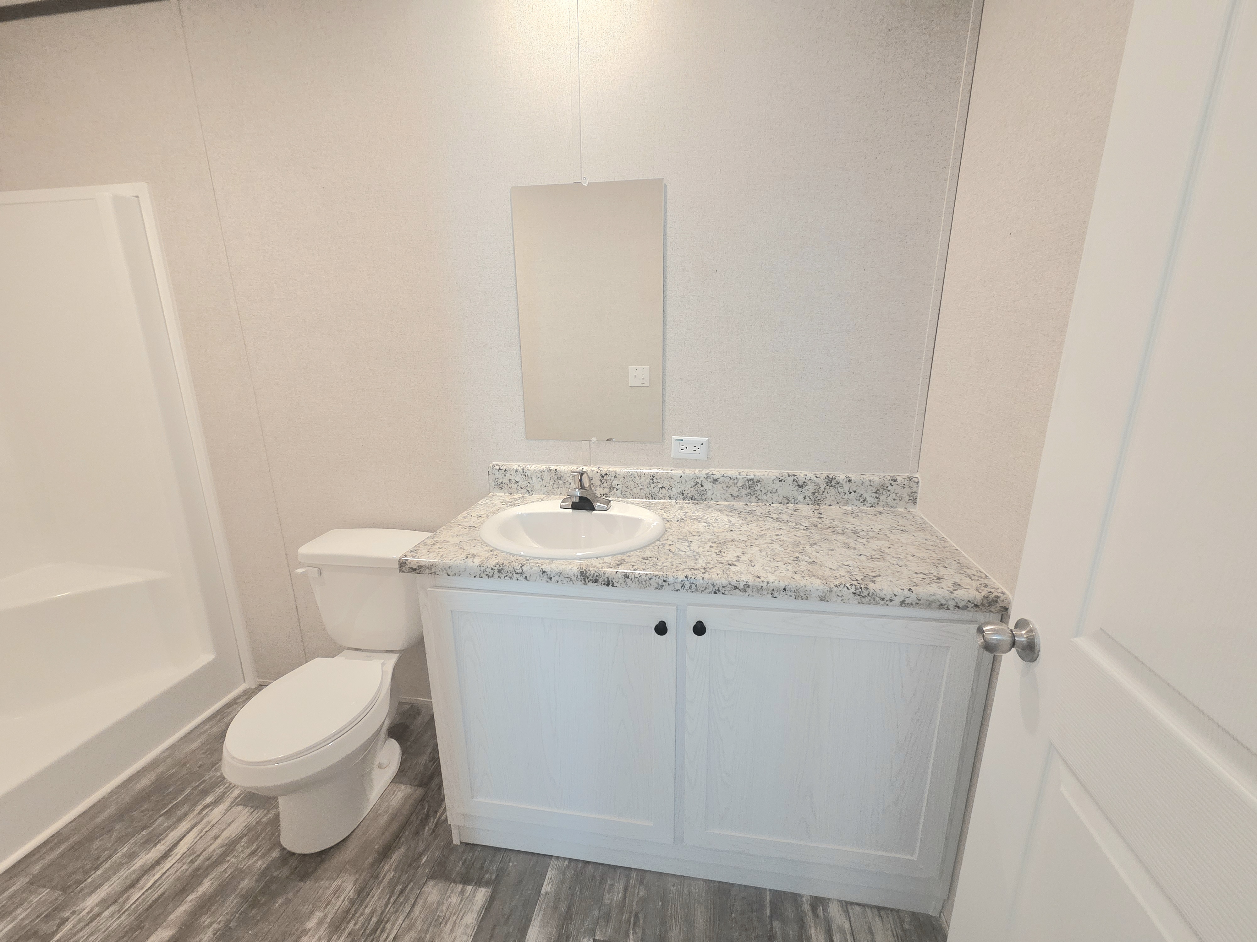 603 63rd Ave W, Site J18, Bradenton, Florida 34207, 3 Bedrooms Bedrooms, ,2 BathroomsBathrooms,All - Age Mobile Home,For Sale,63rd Ave W, Site J18,3877