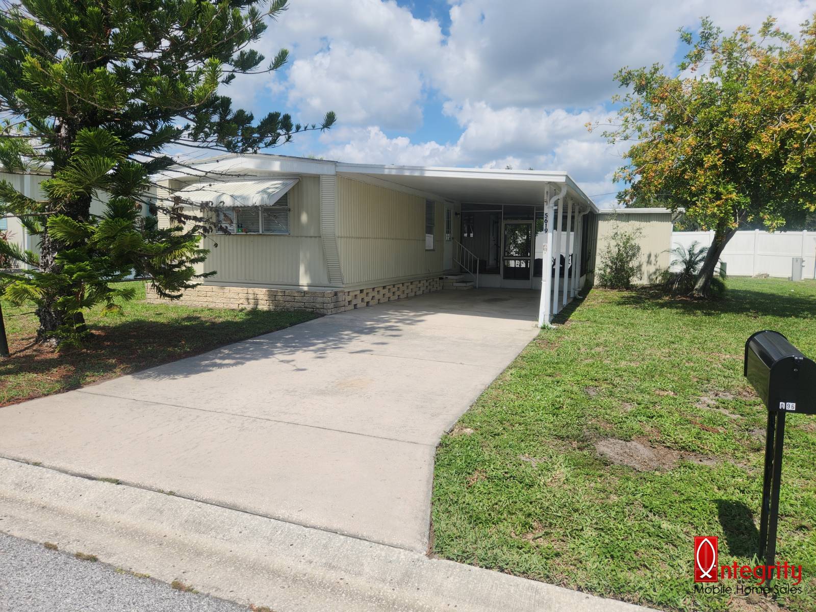 5619 Weather Vane Street, Bradenton, Florida 34203, 2 Bedrooms Bedrooms, ,1 BathroomBathrooms,55-Plus Mobile Home,For Sale,Weather Vane Street,3879