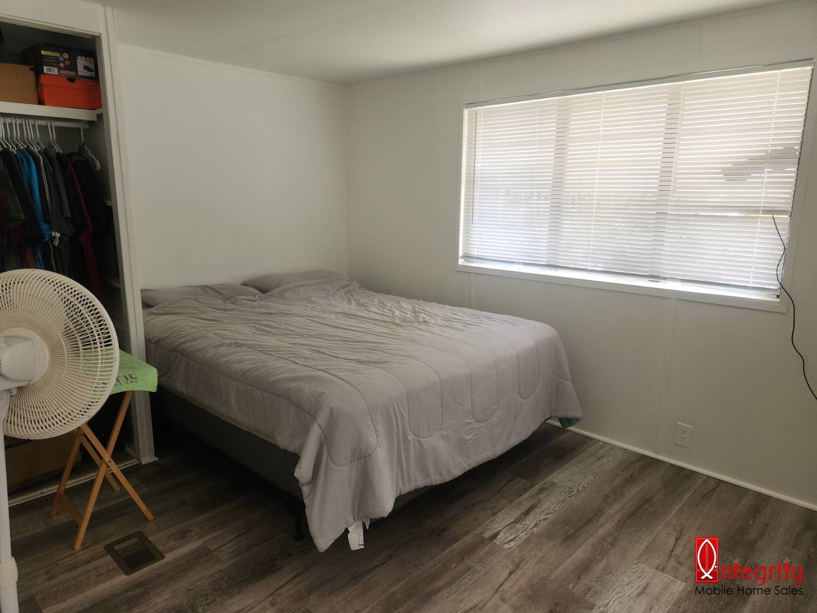 5619 Weather Vane Street, Bradenton, Florida 34203, 2 Bedrooms Bedrooms, ,1 BathroomBathrooms,55-Plus Mobile Home,For Sale,Weather Vane Street,3879