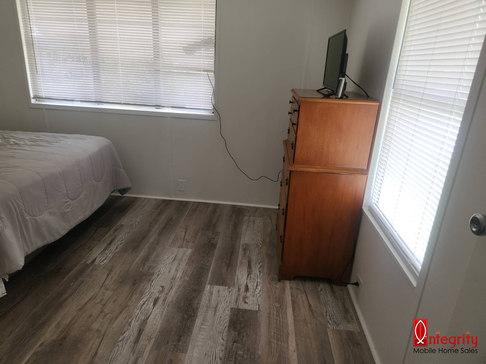 5619 Weather Vane Street, Bradenton, Florida 34203, 2 Bedrooms Bedrooms, ,1 BathroomBathrooms,55-Plus Mobile Home,For Sale,Weather Vane Street,3879