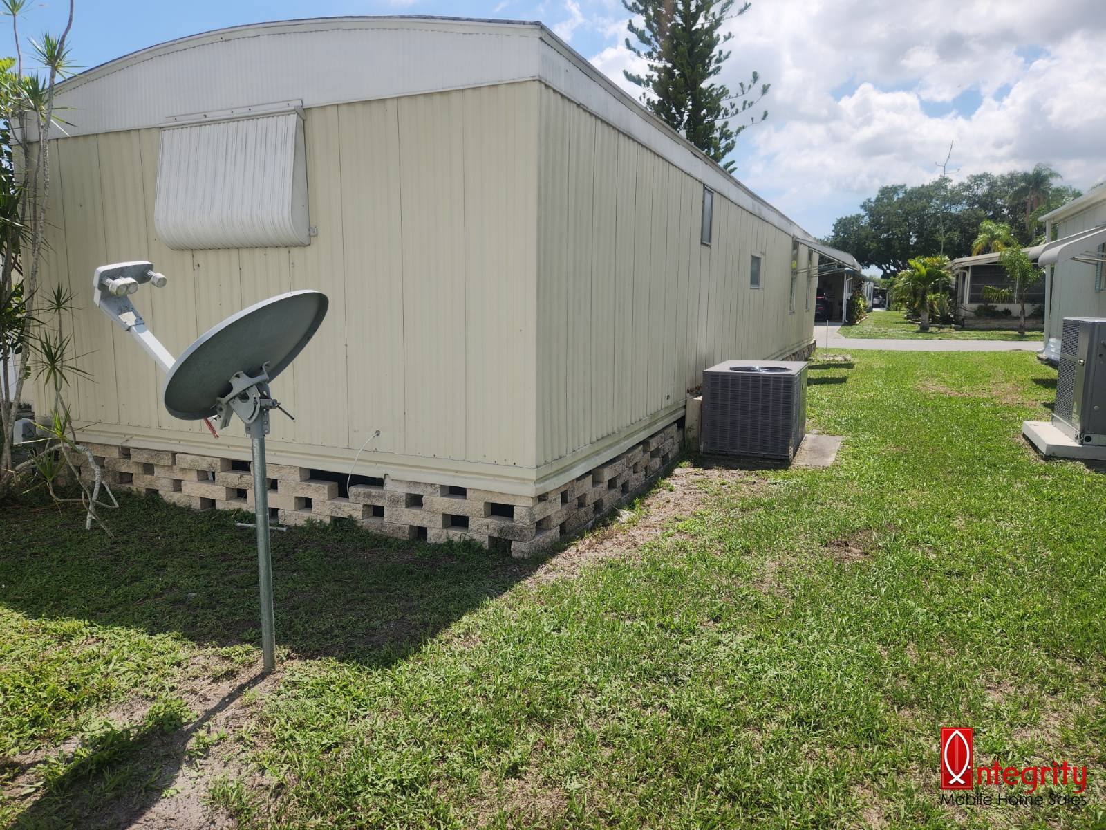 5619 Weather Vane Street, Bradenton, Florida 34203, 2 Bedrooms Bedrooms, ,1 BathroomBathrooms,55-Plus Mobile Home,For Sale,Weather Vane Street,3879