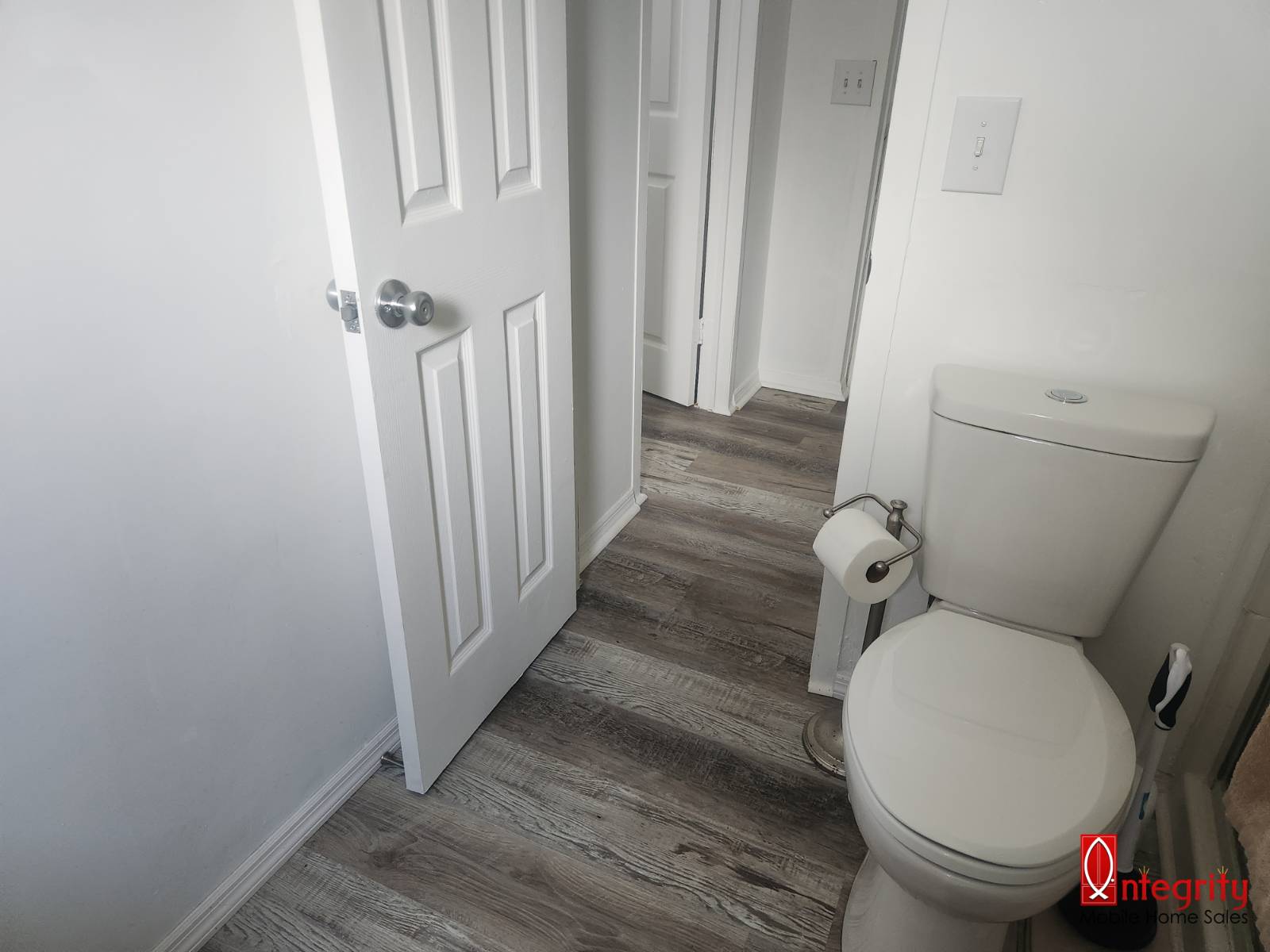 5619 Weather Vane Street, Bradenton, Florida 34203, 2 Bedrooms Bedrooms, ,1 BathroomBathrooms,55-Plus Mobile Home,For Sale,Weather Vane Street,3879