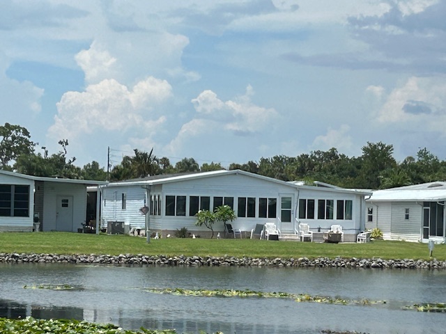 6613 John Avenue, Ellenton, Florida 34222, 2 Bedrooms Bedrooms, ,2 BathroomsBathrooms,55-Plus Mobile Home,For Sale,John Avenue,3886