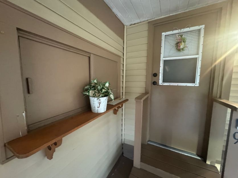 3305 Skyview Drive, Lot 9, Lakeland, Florida 33801, 2 Bedrooms Bedrooms, ,2 BathroomsBathrooms,55-Plus Mobile Home,For Sale,Skyview Drive, Lot 9,3887