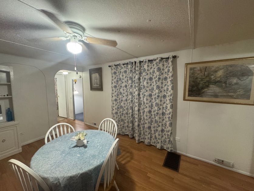 3305 Skyview Drive, Lot 9, Lakeland, Florida 33801, 2 Bedrooms Bedrooms, ,2 BathroomsBathrooms,55-Plus Mobile Home,For Sale,Skyview Drive, Lot 9,3887