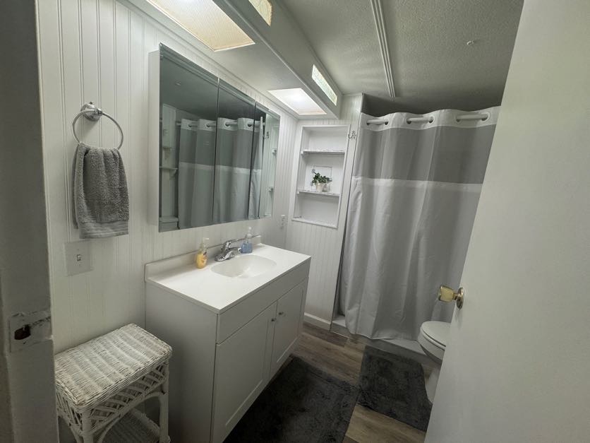 3305 Skyview Drive, Lot 9, Lakeland, Florida 33801, 2 Bedrooms Bedrooms, ,2 BathroomsBathrooms,55-Plus Mobile Home,For Sale,Skyview Drive, Lot 9,3887