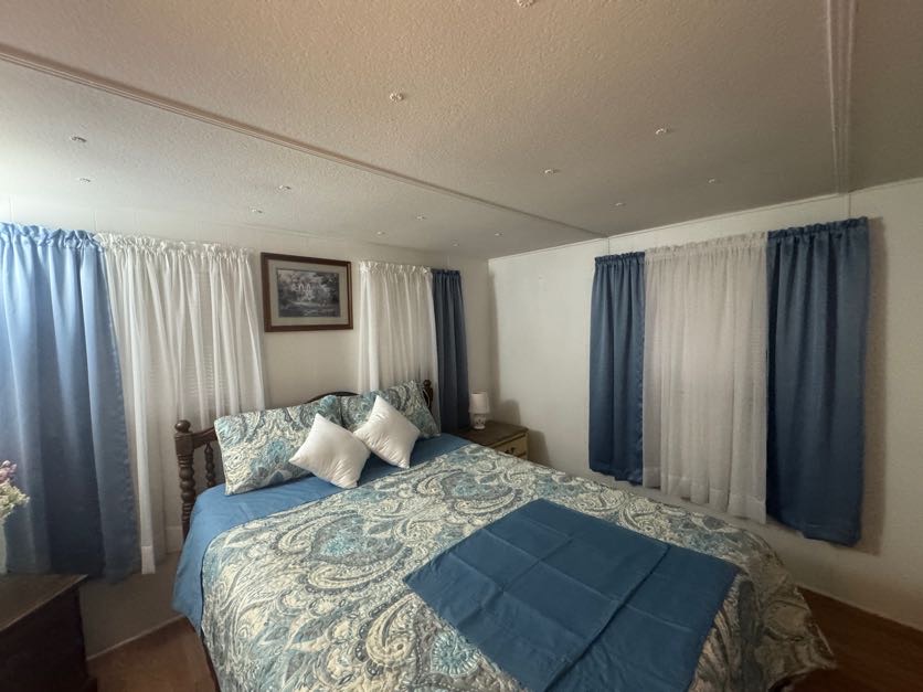 3305 Skyview Drive, Lot 9, Lakeland, Florida 33801, 2 Bedrooms Bedrooms, ,2 BathroomsBathrooms,55-Plus Mobile Home,For Sale,Skyview Drive, Lot 9,3887