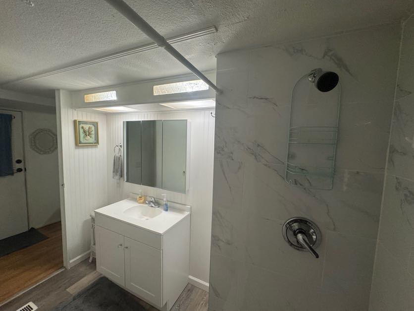 3305 Skyview Drive, Lot 9, Lakeland, Florida 33801, 2 Bedrooms Bedrooms, ,2 BathroomsBathrooms,55-Plus Mobile Home,For Sale,Skyview Drive, Lot 9,3887