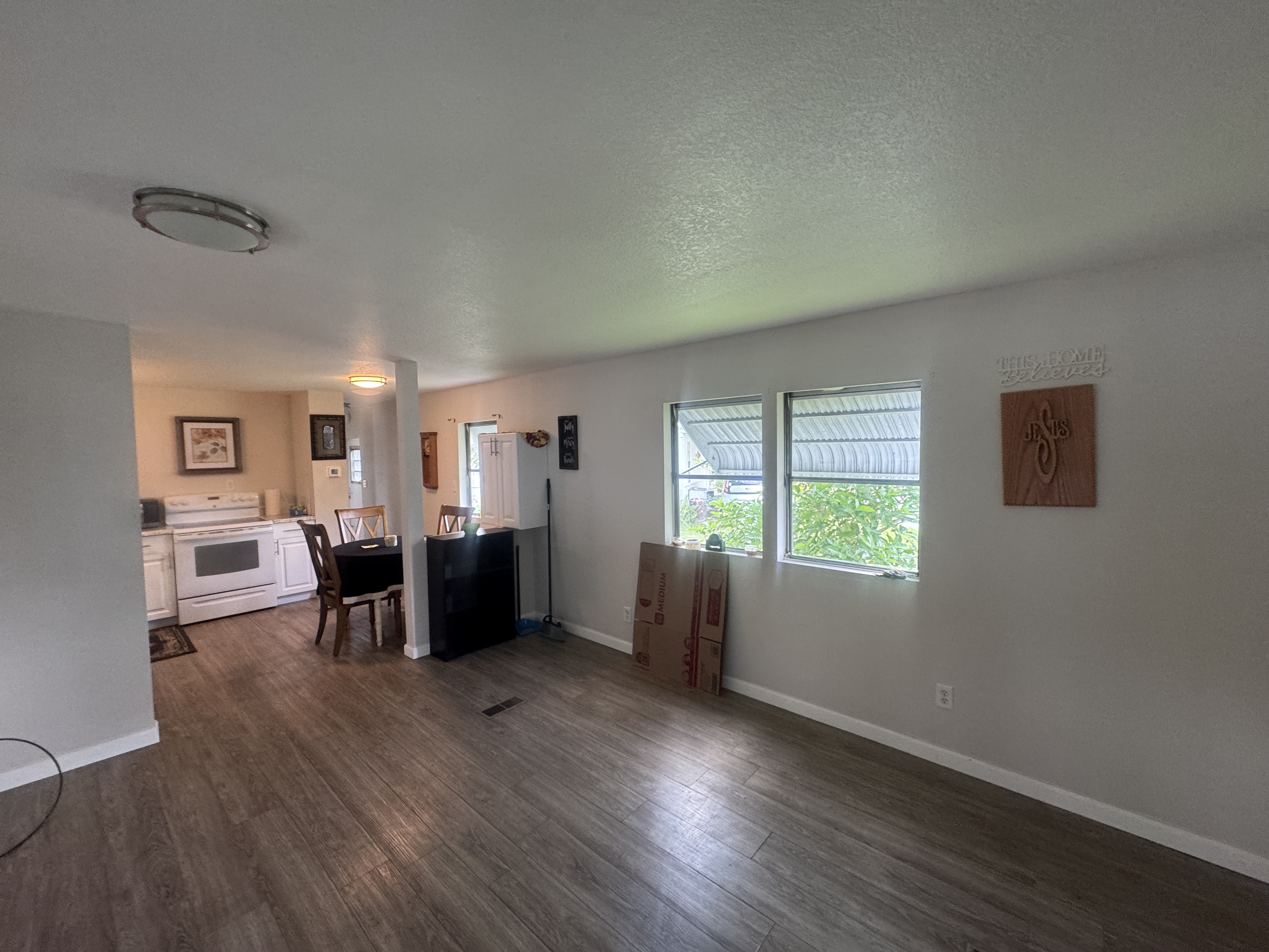 3305 Skyview Drive, Lot 3, Lakeland, Florida 33801, 2 Bedrooms Bedrooms, ,1 BathroomBathrooms,55-Plus Mobile Home,For Sale,Skyview Drive, Lot 3,3890