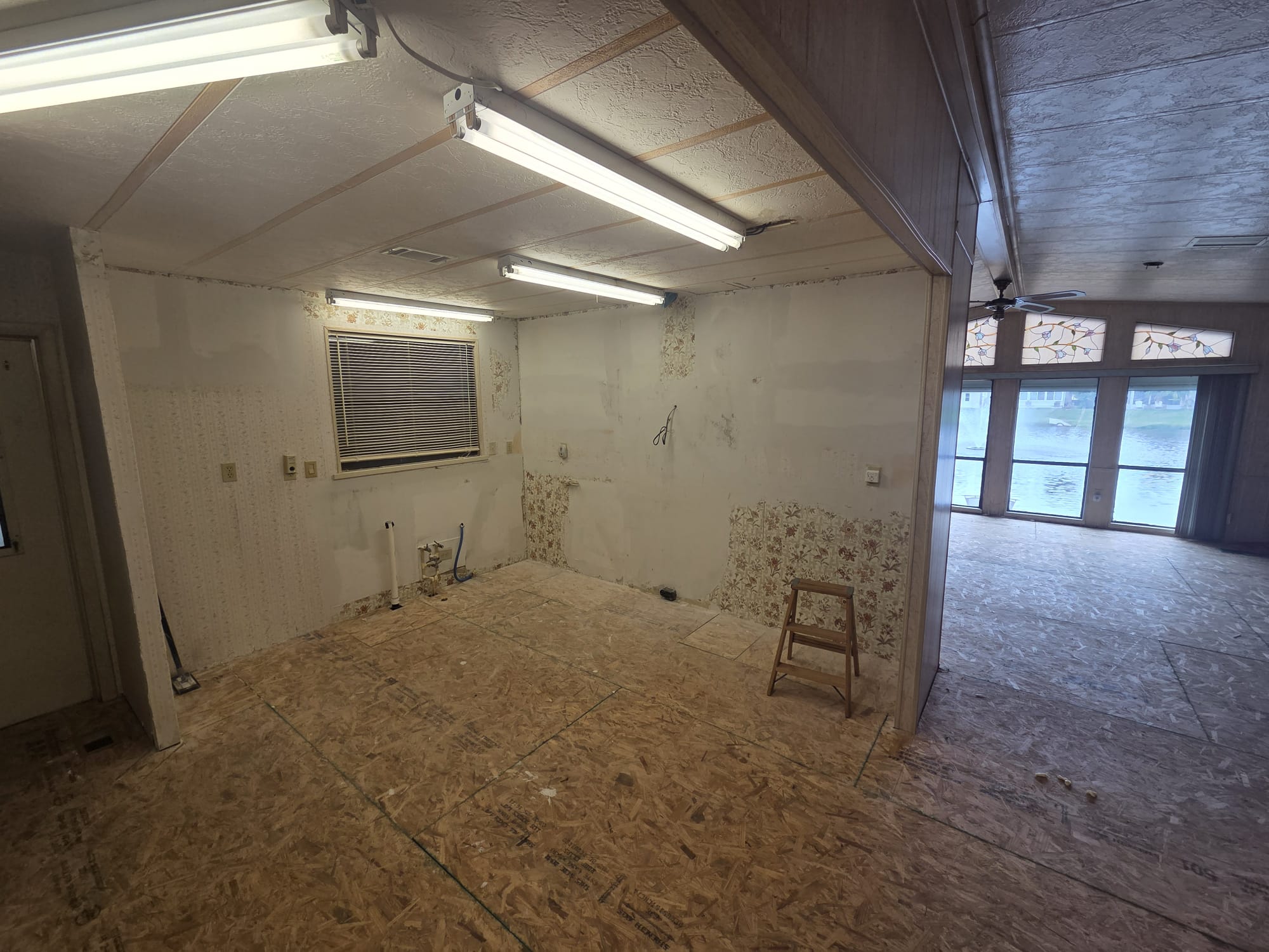 12100 Seminole Blvd, Lot 211, Largo, Florida 33778, 2 Bedrooms Bedrooms, ,2 BathroomsBathrooms,55-Plus Mobile Home,For Sale,Seminole Blvd, Lot 211,3892