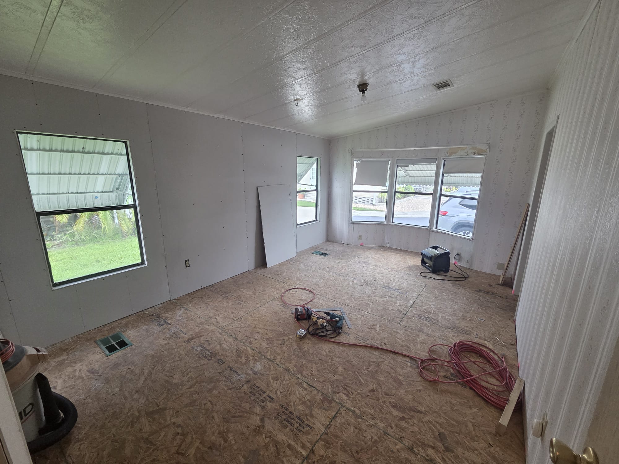 12100 Seminole Blvd, Lot 211, Largo, Florida 33778, 2 Bedrooms Bedrooms, ,2 BathroomsBathrooms,55-Plus Mobile Home,For Sale,Seminole Blvd, Lot 211,3892