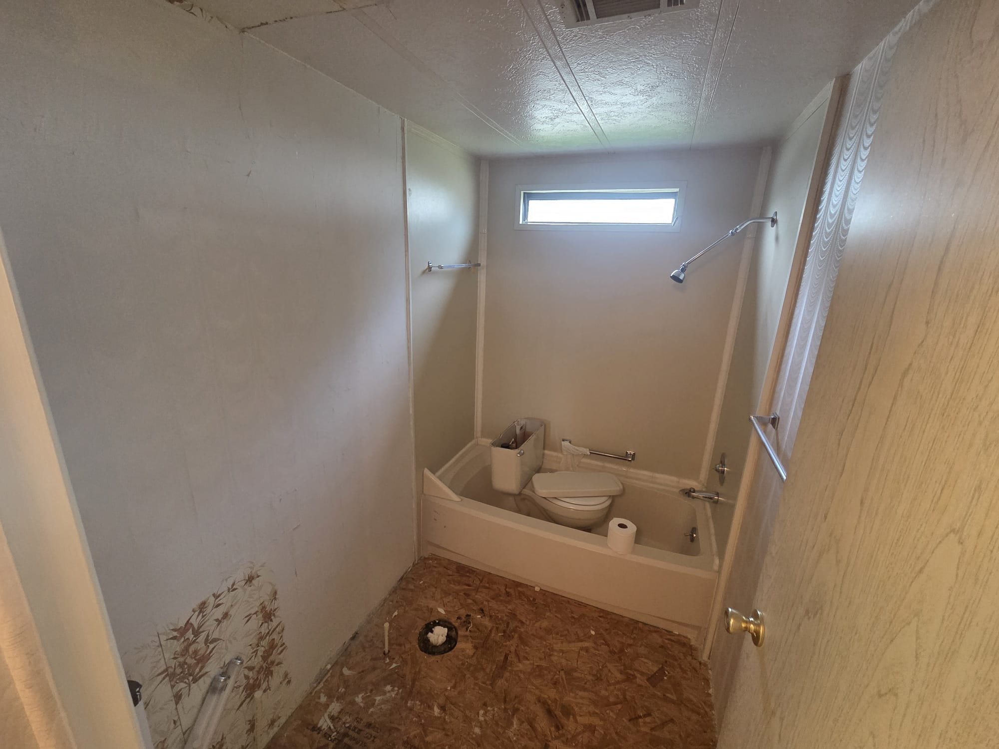 12100 Seminole Blvd, Lot 211, Largo, Florida 33778, 2 Bedrooms Bedrooms, ,2 BathroomsBathrooms,55-Plus Mobile Home,For Sale,Seminole Blvd, Lot 211,3892