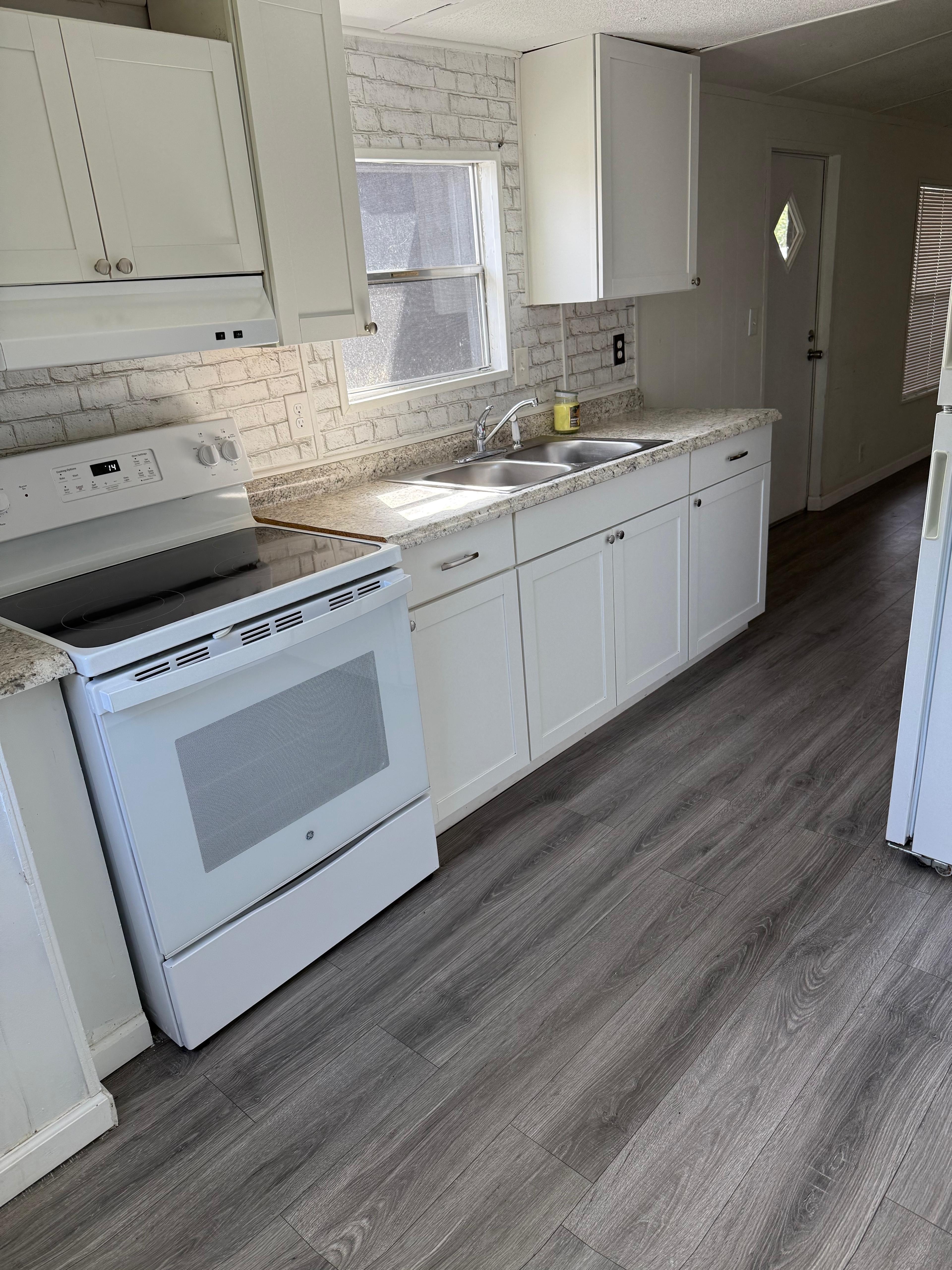 8750 Symmes Road, Lot 109, Gibsonton, Florida 33534, 3 Bedrooms Bedrooms, ,2 BathroomsBathrooms,All - Age Mobile Home,For Sale,Symmes Road, Lot 109,3901