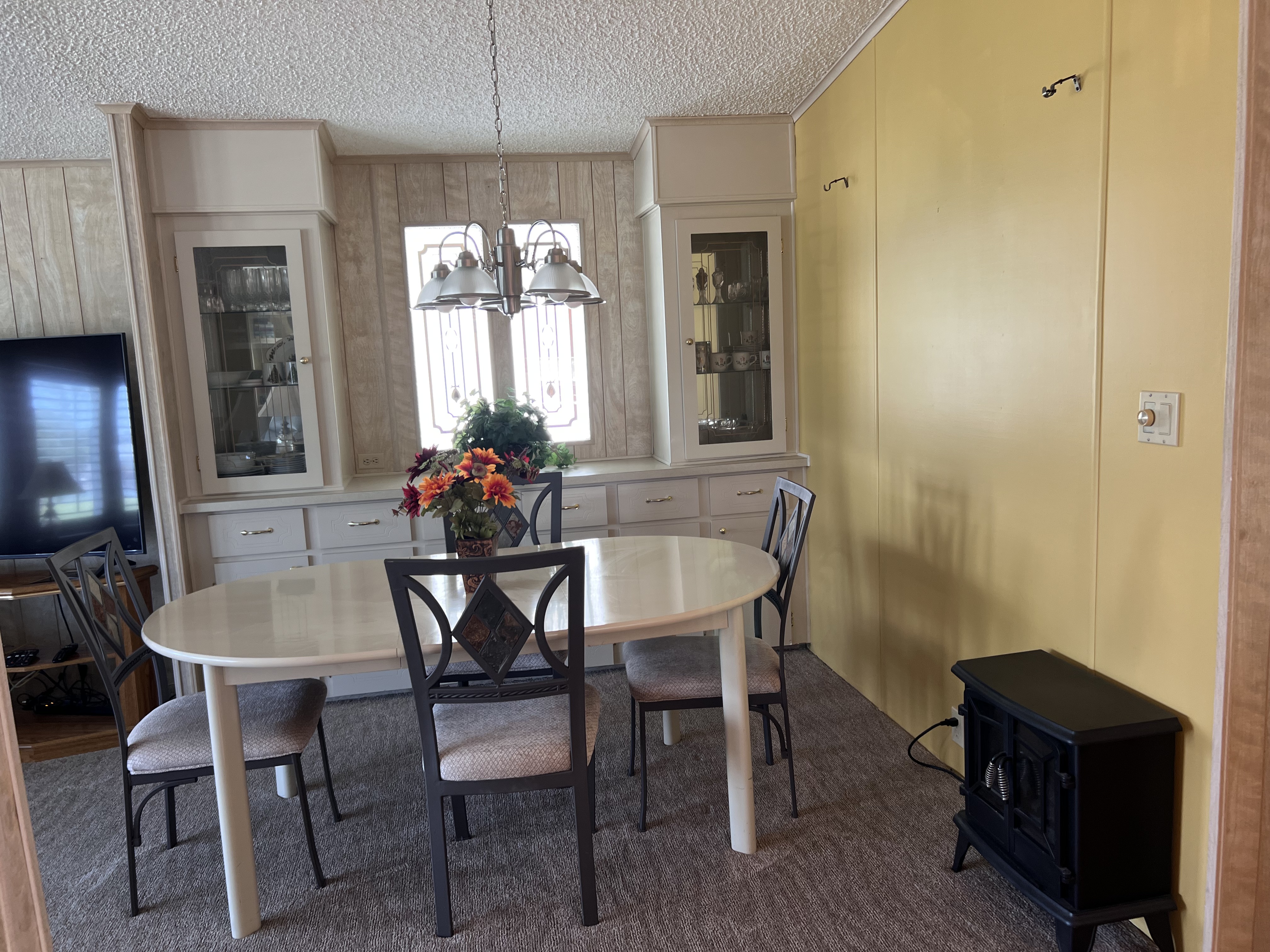 6271 Clydebank Circle, Lot 266, Sarasota, Florida 34241, 2 Bedrooms Bedrooms, ,2 BathroomsBathrooms,55-Plus Mobile Home,For Sale,Clydebank Circle, Lot 266,3909