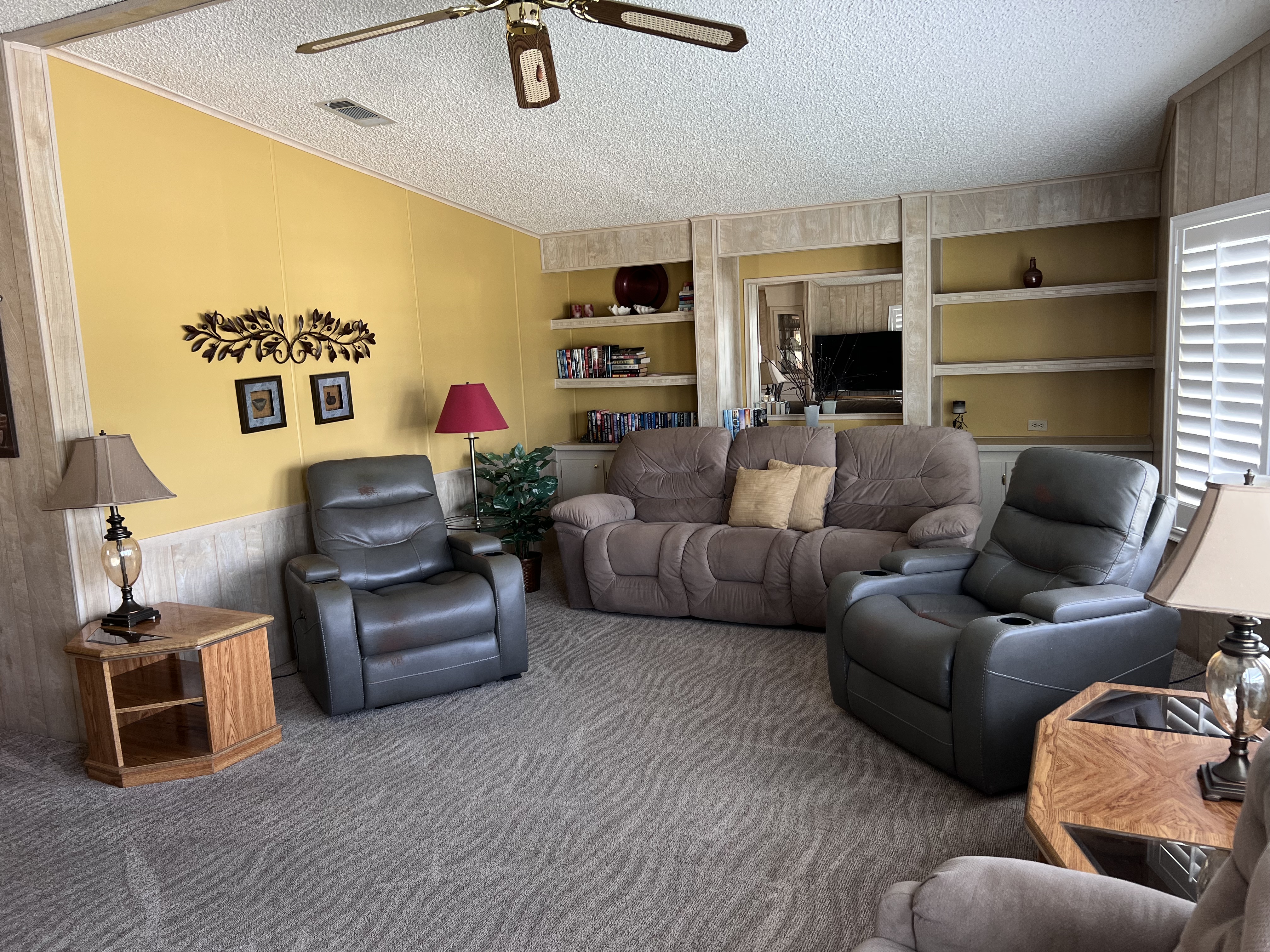 6271 Clydebank Circle, Lot 266, Sarasota, Florida 34241, 2 Bedrooms Bedrooms, ,2 BathroomsBathrooms,55-Plus Mobile Home,For Sale,Clydebank Circle, Lot 266,3909