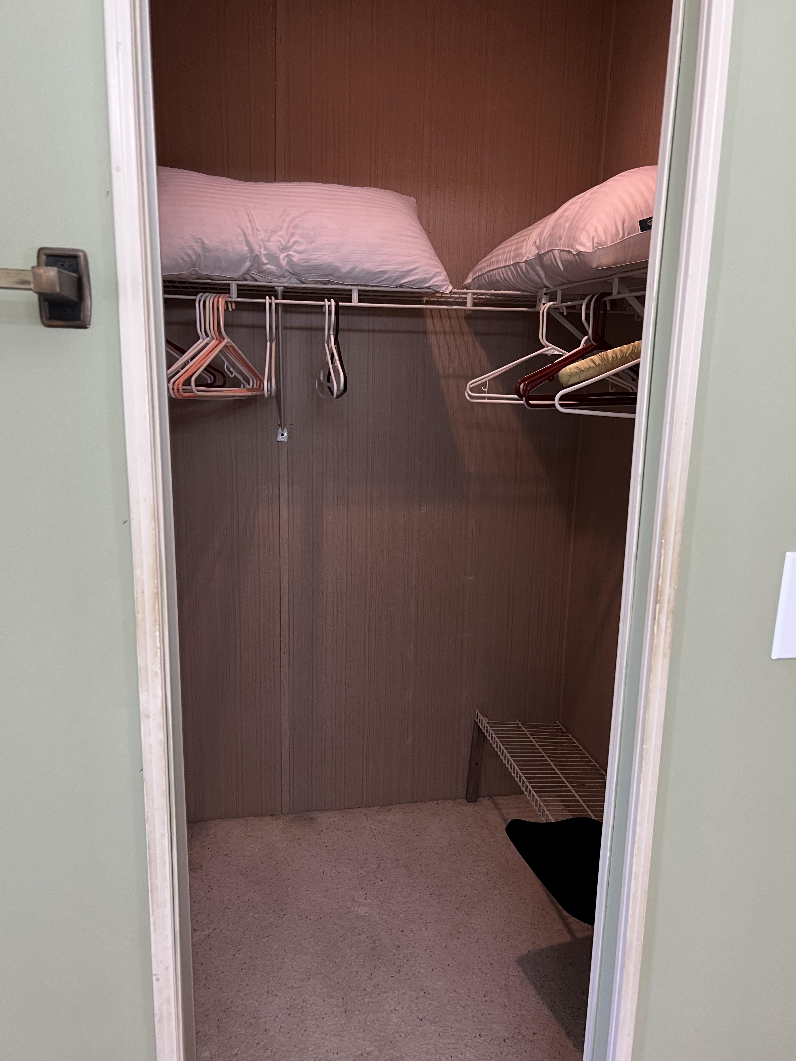 6271 Clydebank Circle, Lot 266, Sarasota, Florida 34241, 2 Bedrooms Bedrooms, ,2 BathroomsBathrooms,55-Plus Mobile Home,For Sale,Clydebank Circle, Lot 266,3909