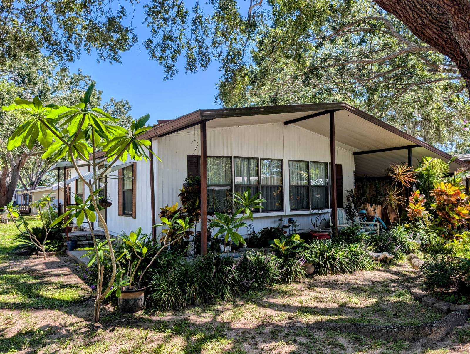 2772 Oakhill Village Circle, Brandon, Florida 33594, 2 Bedrooms Bedrooms, ,1.5 BathroomsBathrooms,55-Plus Mobile Home,For Sale,Oakhill Village Circle,3912