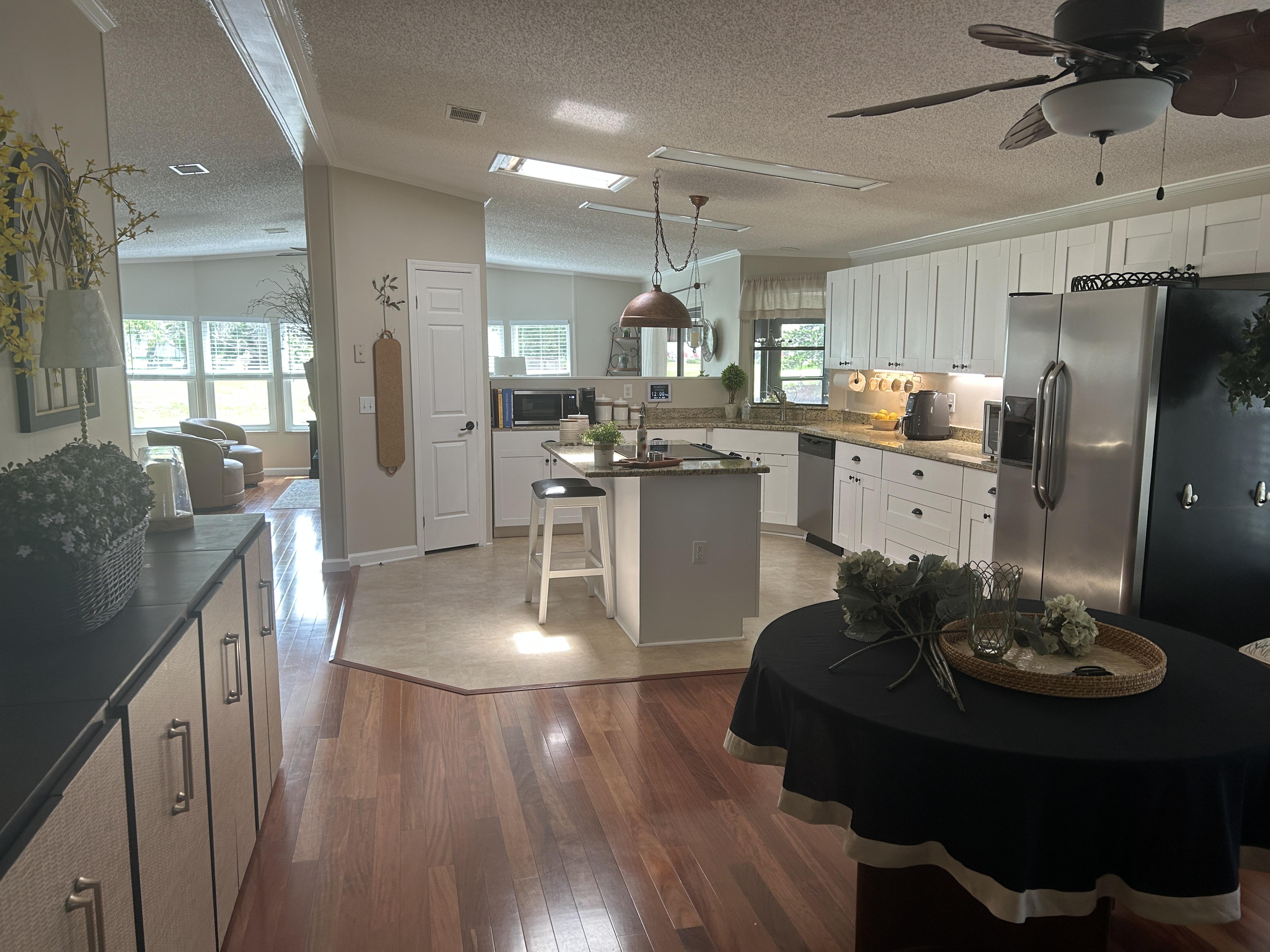 10723 Central Park Avenue, New Port Richey, Florida 34655, 2 Bedrooms Bedrooms, ,2 BathroomsBathrooms,55-Plus Mobile Home,For Sale,Central Park Avenue,3923