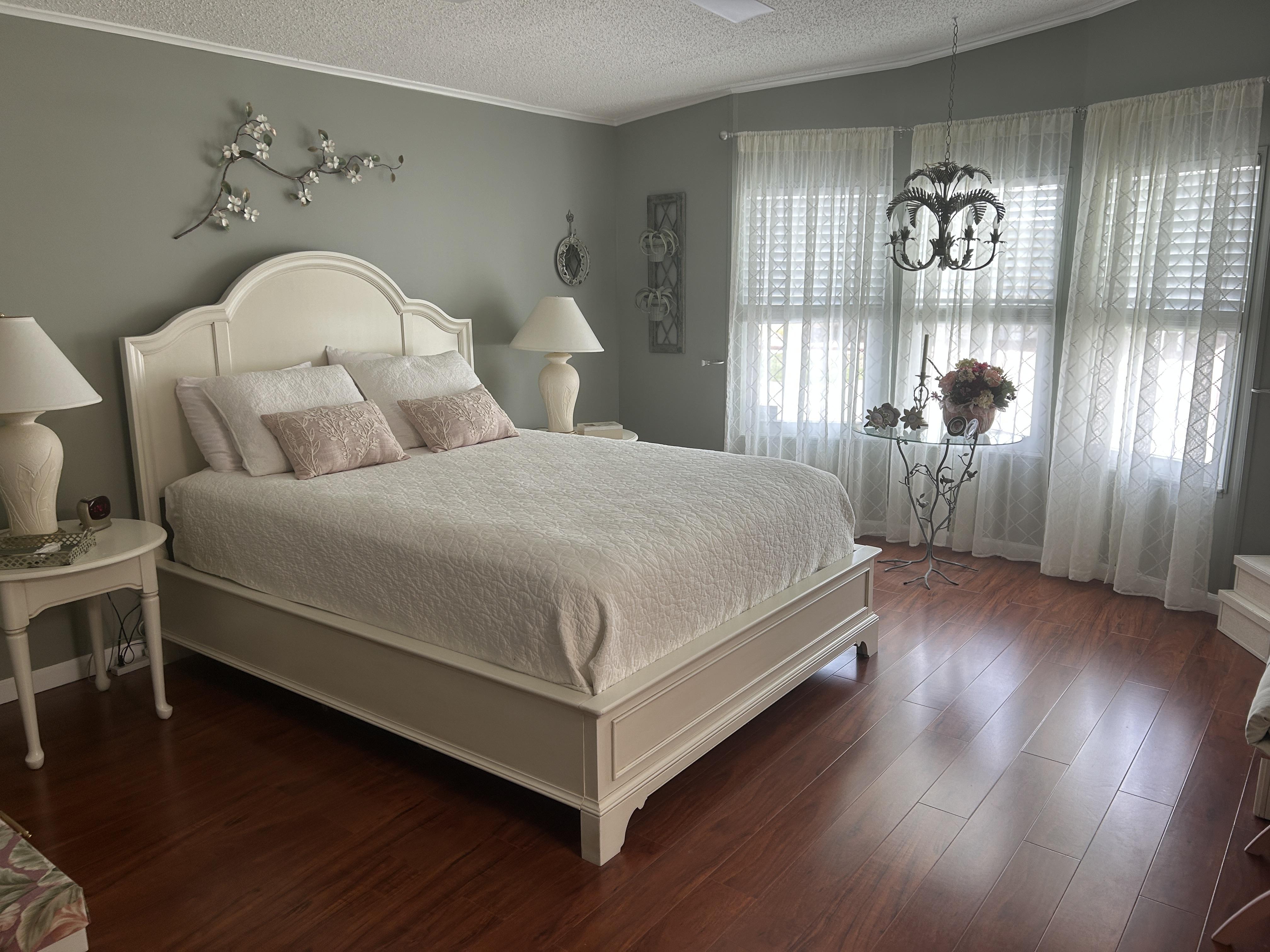 10723 Central Park Avenue, New Port Richey, Florida 34655, 2 Bedrooms Bedrooms, ,2 BathroomsBathrooms,55-Plus Mobile Home,For Sale,Central Park Avenue,3923