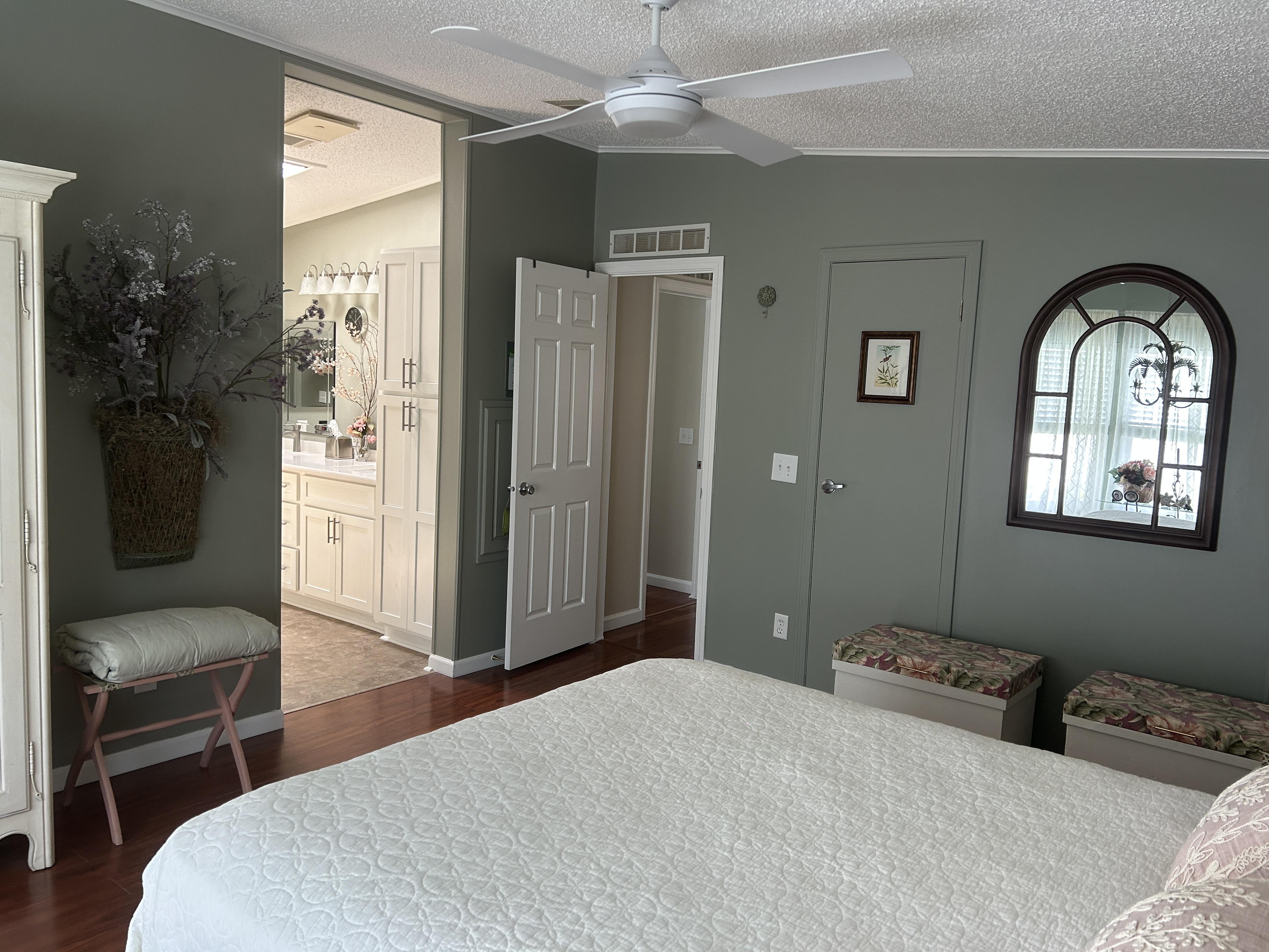 10723 Central Park Avenue, New Port Richey, Florida 34655, 2 Bedrooms Bedrooms, ,2 BathroomsBathrooms,55-Plus Mobile Home,For Sale,Central Park Avenue,3923