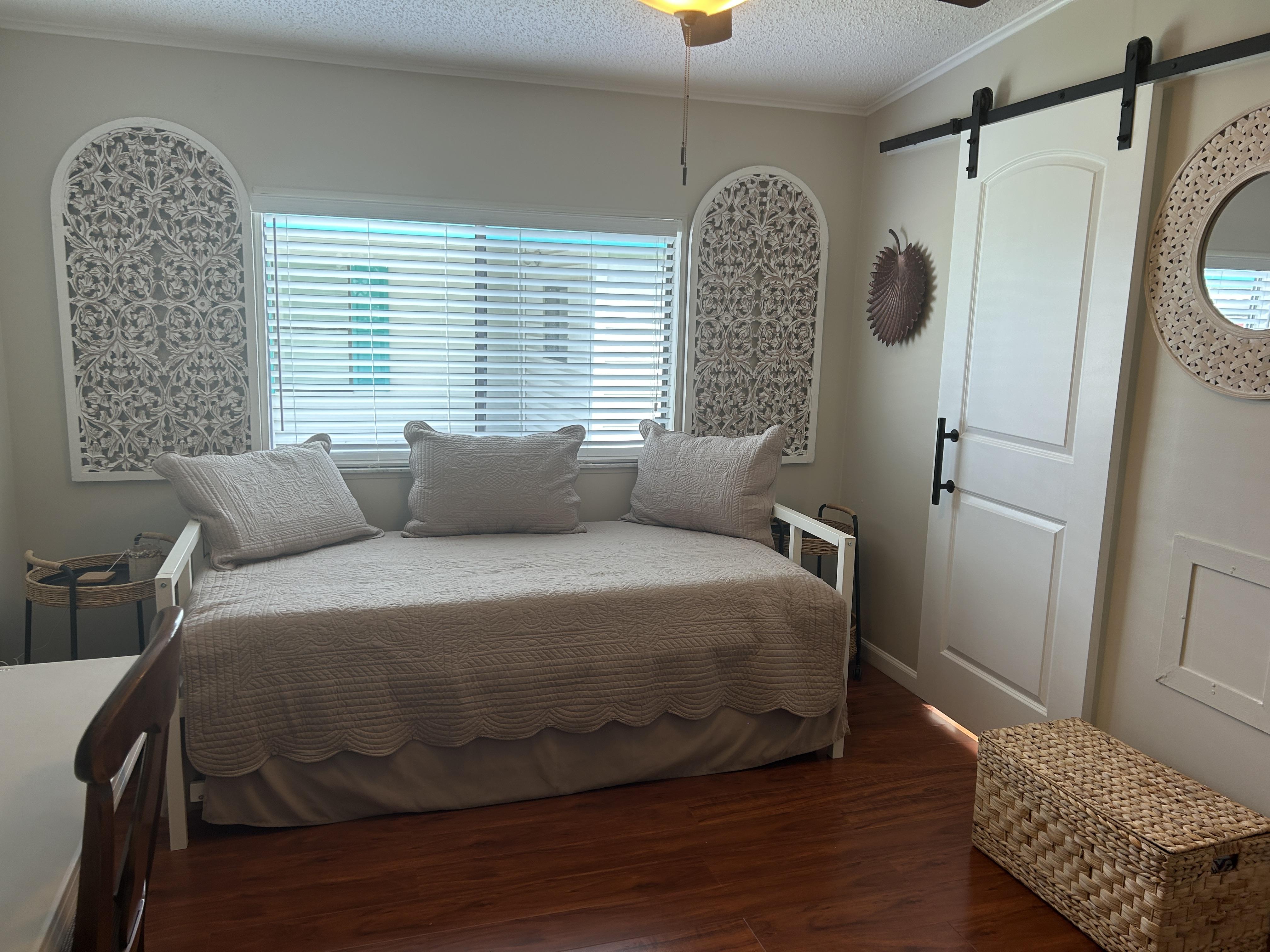 10723 Central Park Avenue, New Port Richey, Florida 34655, 2 Bedrooms Bedrooms, ,2 BathroomsBathrooms,55-Plus Mobile Home,For Sale,Central Park Avenue,3923