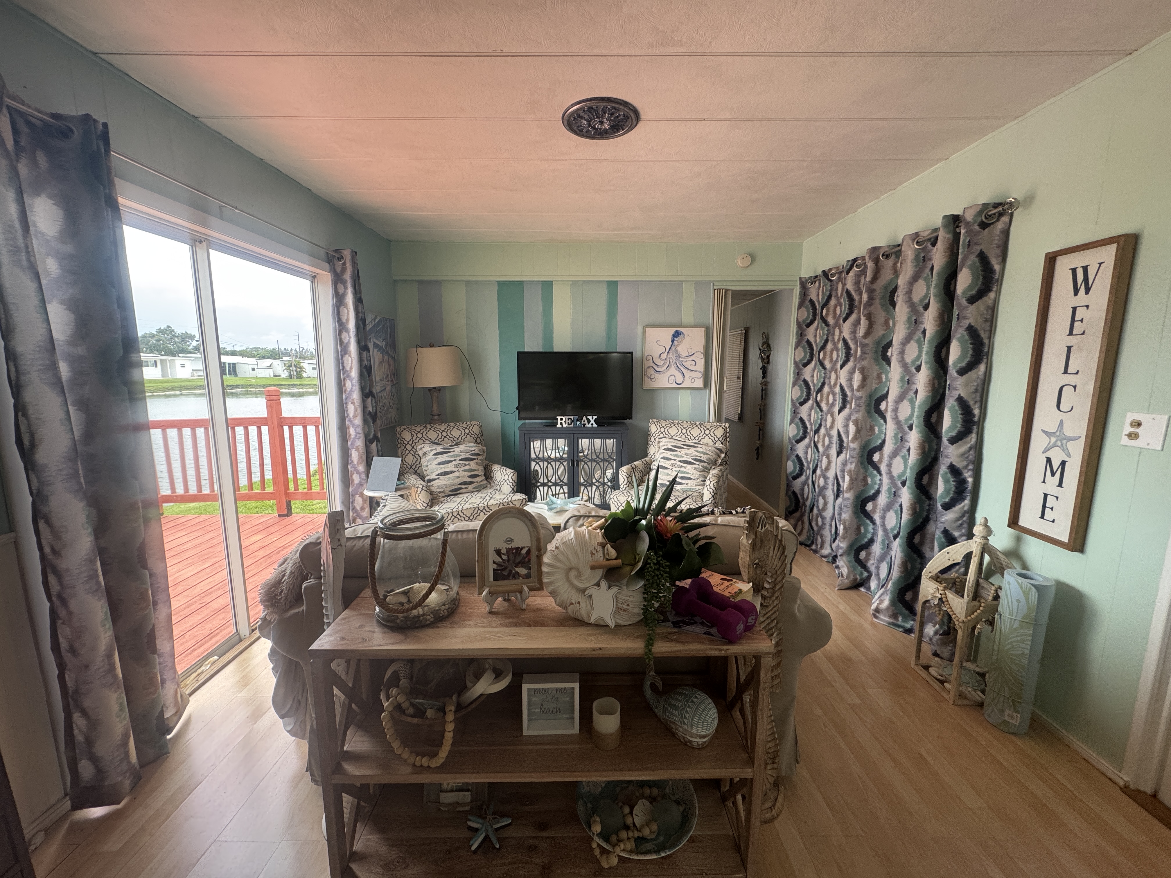 916 52nd Avenue Lane West, Lot L915, Bradenton, Florida 34207, 2 Bedrooms Bedrooms, ,2 BathroomsBathrooms,55-Plus Mobile Home,For Sale,52nd Avenue Lane West, Lot L915,3924