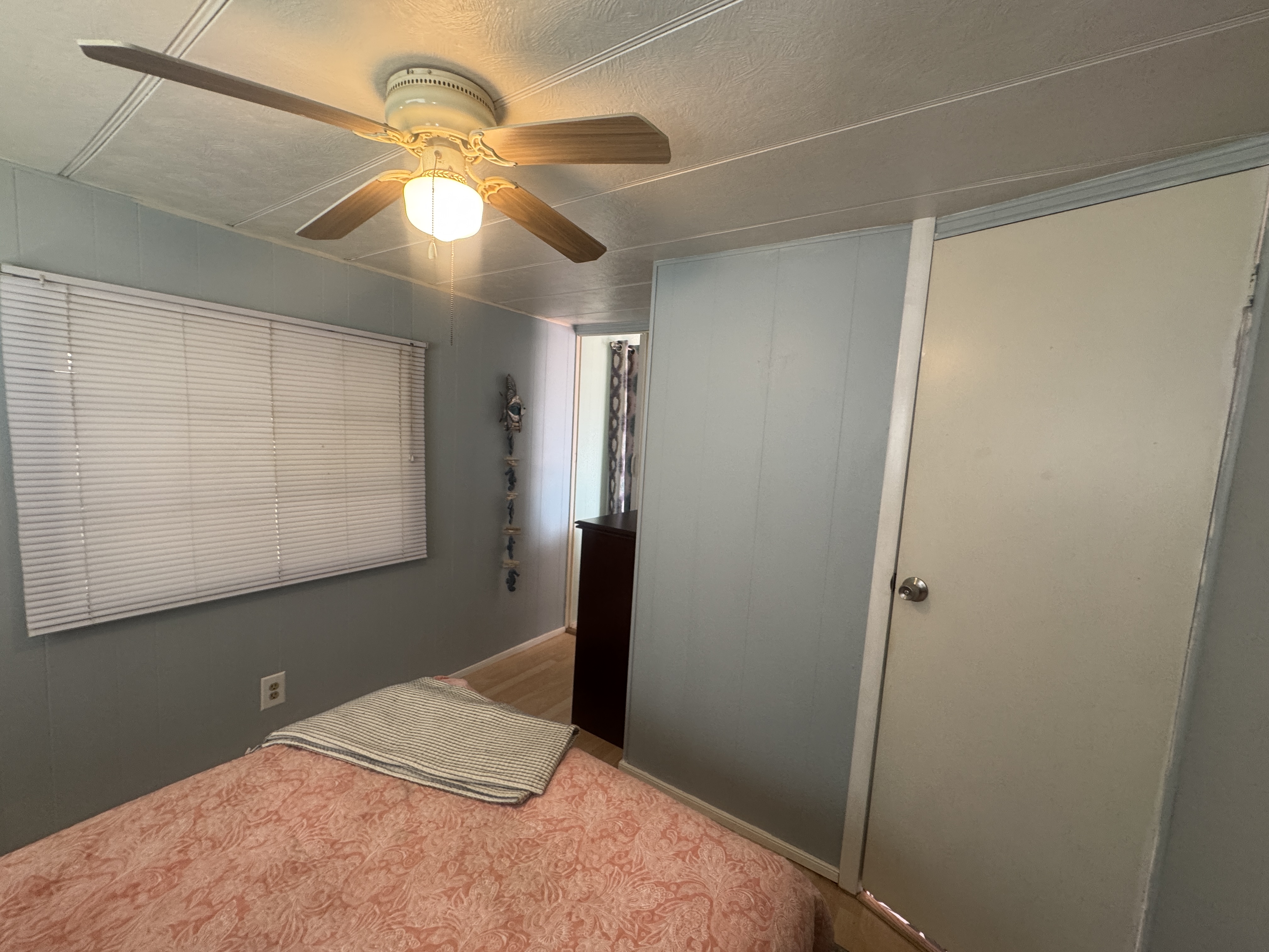 916 52nd Avenue Lane West, Lot L915, Bradenton, Florida 34207, 2 Bedrooms Bedrooms, ,2 BathroomsBathrooms,55-Plus Mobile Home,For Sale,52nd Avenue Lane West, Lot L915,3924