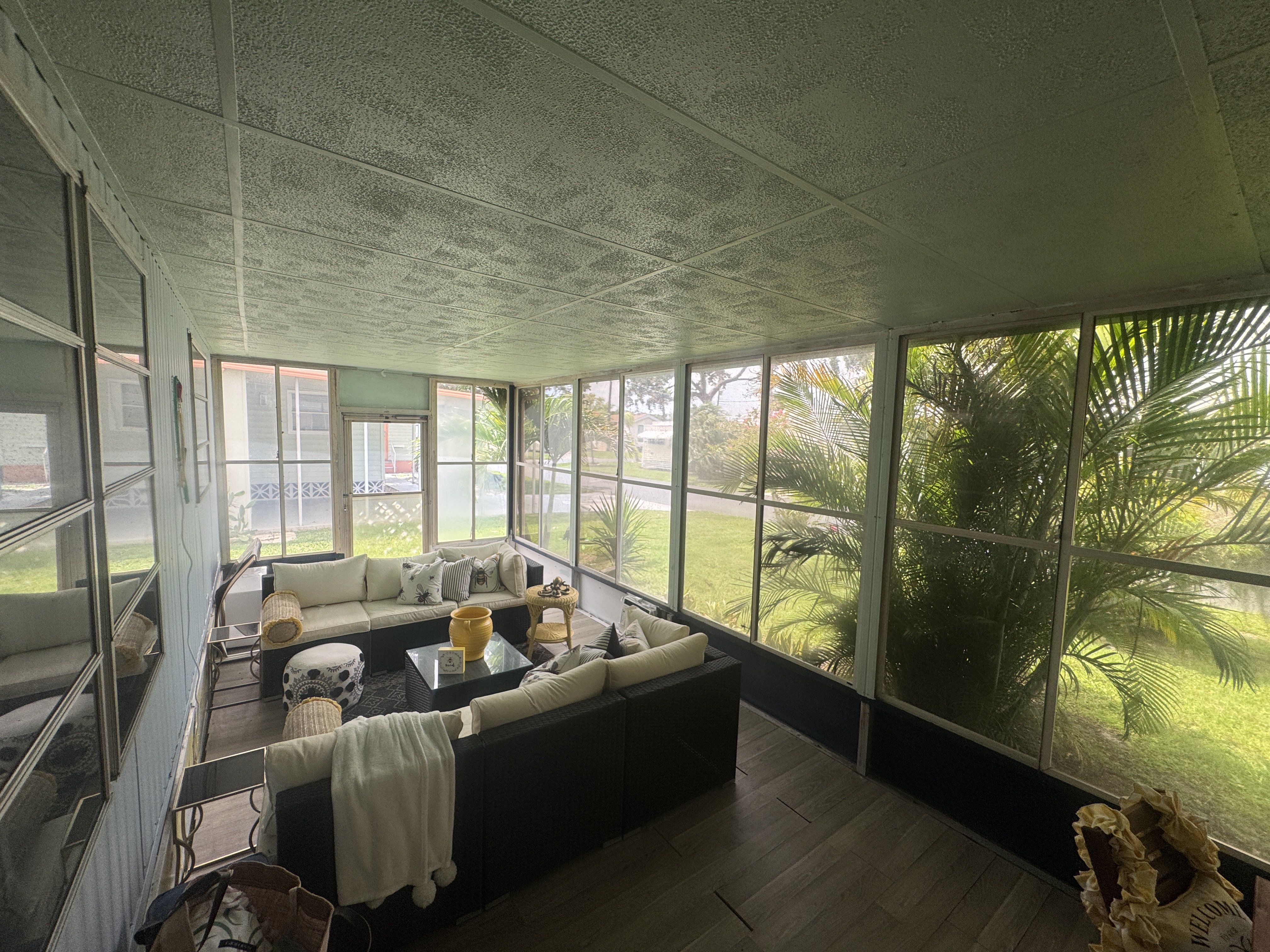 916 52nd Avenue Lane West, Lot L915, Bradenton, Florida 34207, 2 Bedrooms Bedrooms, ,2 BathroomsBathrooms,55-Plus Mobile Home,For Sale,52nd Avenue Lane West, Lot L915,3924