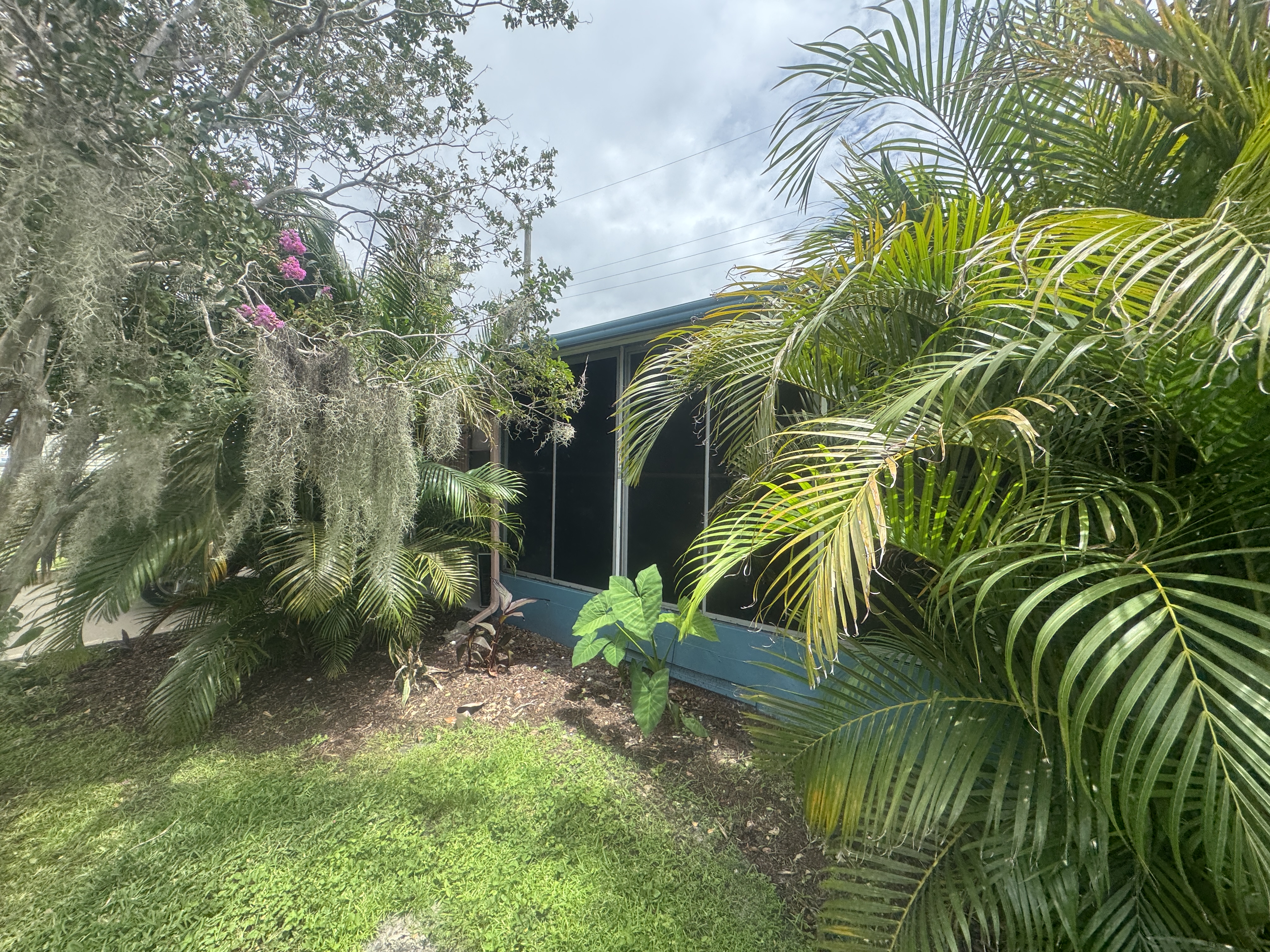 916 52nd Avenue Lane West, Lot L915, Bradenton, Florida 34207, 2 Bedrooms Bedrooms, ,2 BathroomsBathrooms,55-Plus Mobile Home,For Sale,52nd Avenue Lane West, Lot L915,3924