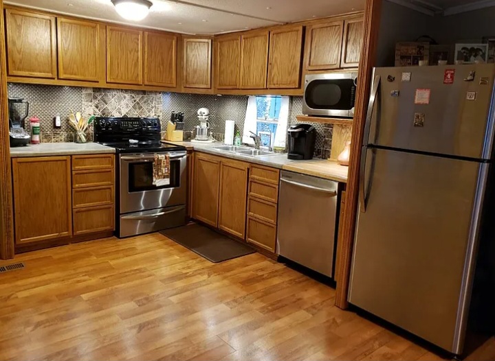 3223 Lockwood Ridge Road, Lot 117, Sarasota, Florida 34234, 2 Bedrooms Bedrooms, ,1.5 BathroomsBathrooms,55-Plus Mobile Home,For Sale,Lockwood Ridge Road, Lot 117,3932