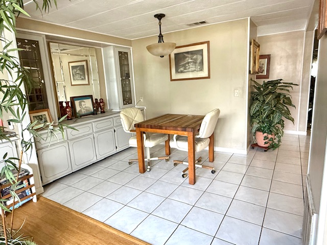 100 Hampton Road, Lot 84, Clearwater, Florida 33759, 2 Bedrooms Bedrooms, ,2 BathroomsBathrooms,55-Plus Mobile Home,For Sale,Hampton Road, Lot 84,3937