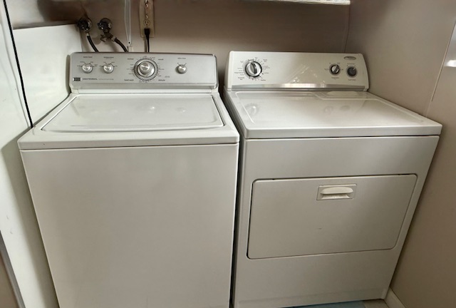 100 Hampton Road, Lot 84, Clearwater, Florida 33759, 2 Bedrooms Bedrooms, ,2 BathroomsBathrooms,55-Plus Mobile Home,For Sale,Hampton Road, Lot 84,3937