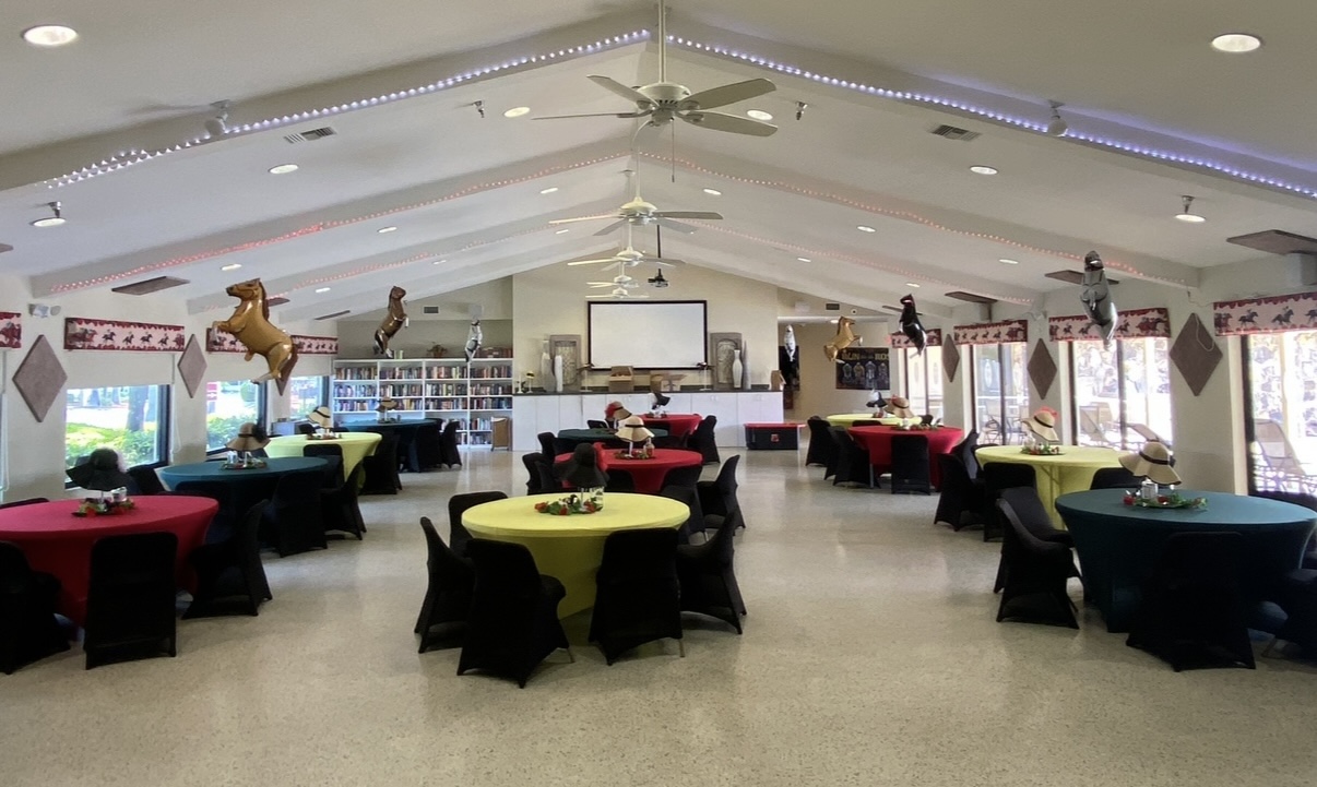 100 Hampton Road, Lot 84, Clearwater, Florida 33759, 2 Bedrooms Bedrooms, ,2 BathroomsBathrooms,55-Plus Mobile Home,For Sale,Hampton Road, Lot 84,3937