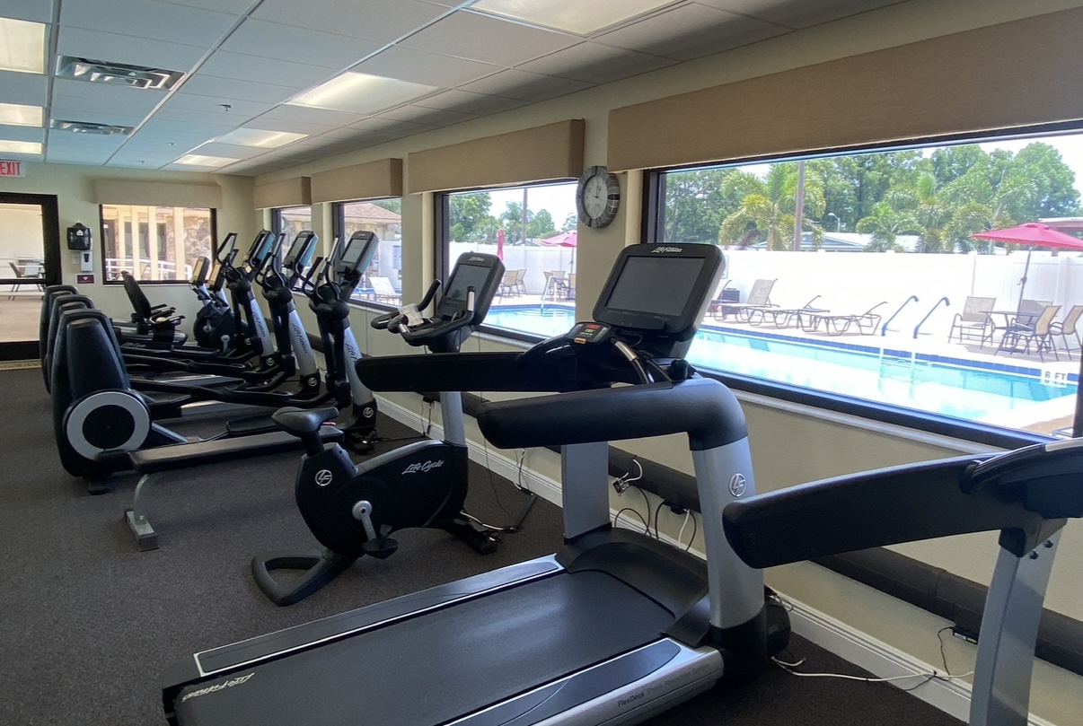 100 Hampton Road, Lot 84, Clearwater, Florida 33759, 2 Bedrooms Bedrooms, ,2 BathroomsBathrooms,55-Plus Mobile Home,For Sale,Hampton Road, Lot 84,3937