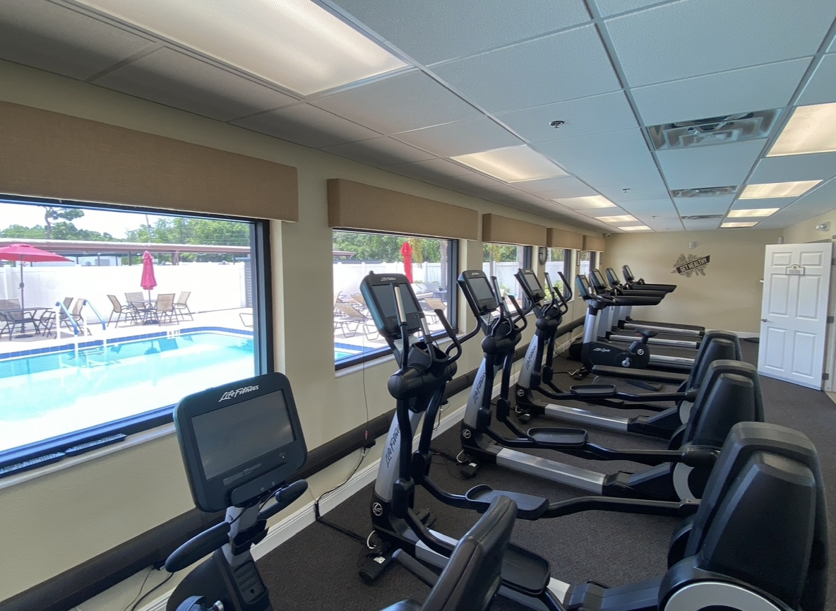 100 Hampton Road, Lot 84, Clearwater, Florida 33759, 2 Bedrooms Bedrooms, ,2 BathroomsBathrooms,55-Plus Mobile Home,For Sale,Hampton Road, Lot 84,3937