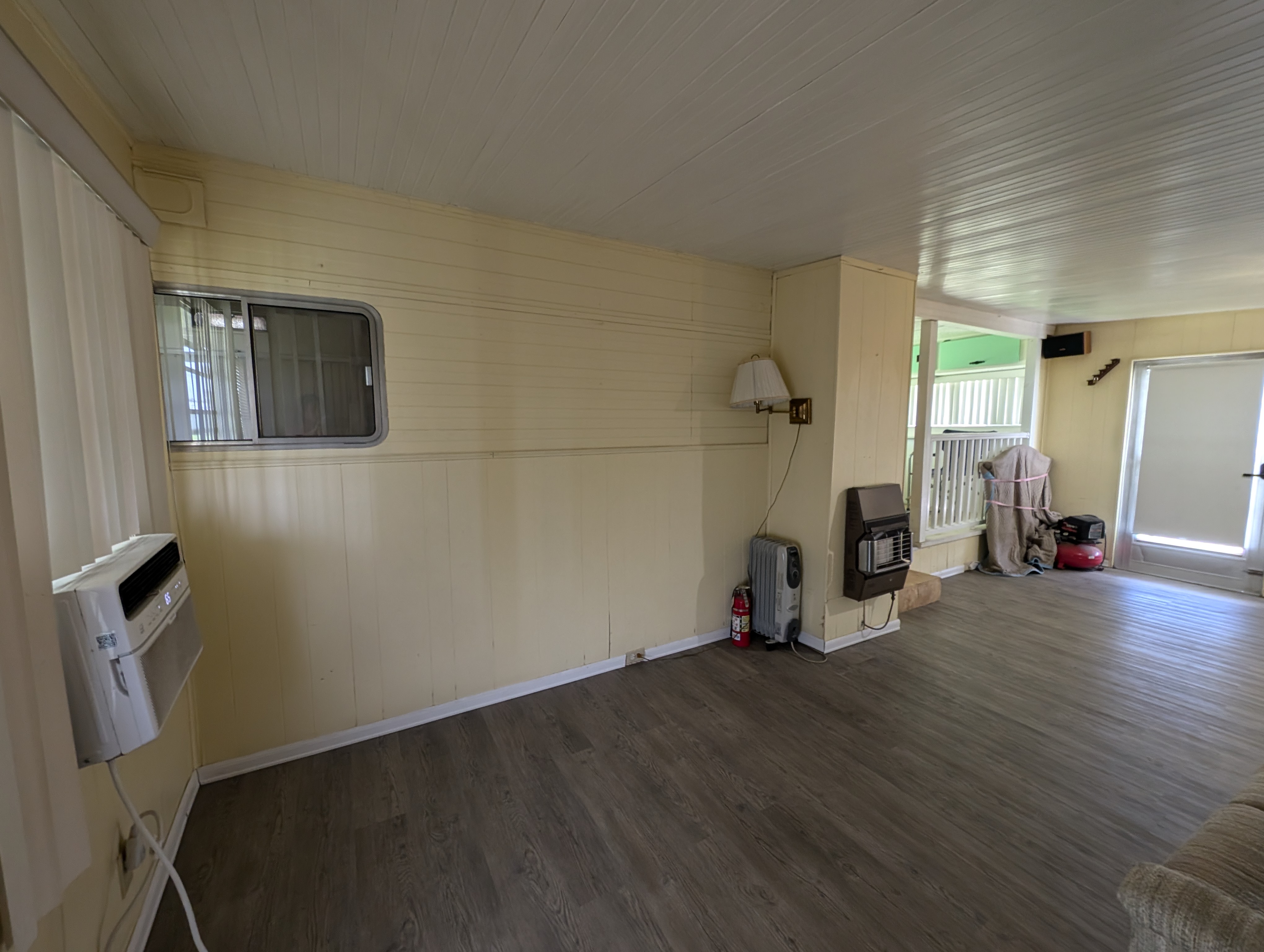 4078 Honolulu Drive, Ruskin, Florida 33570, 1 Bedroom Bedrooms, ,1 BathroomBathrooms,All - Age Mobile Home,For Sale,Honolulu Drive,3940