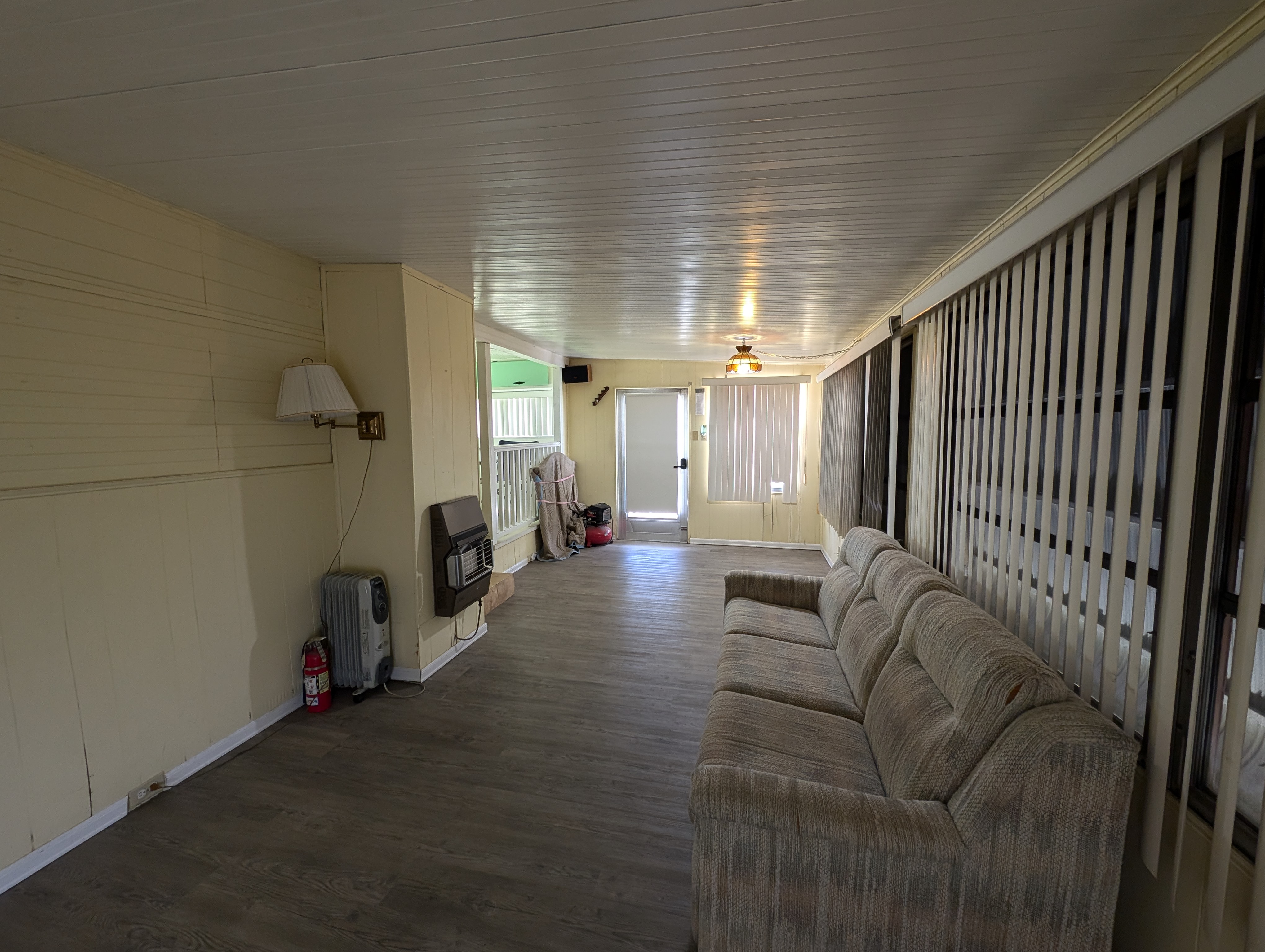 4078 Honolulu Drive, Ruskin, Florida 33570, 1 Bedroom Bedrooms, ,1 BathroomBathrooms,All - Age Mobile Home,For Sale,Honolulu Drive,3940