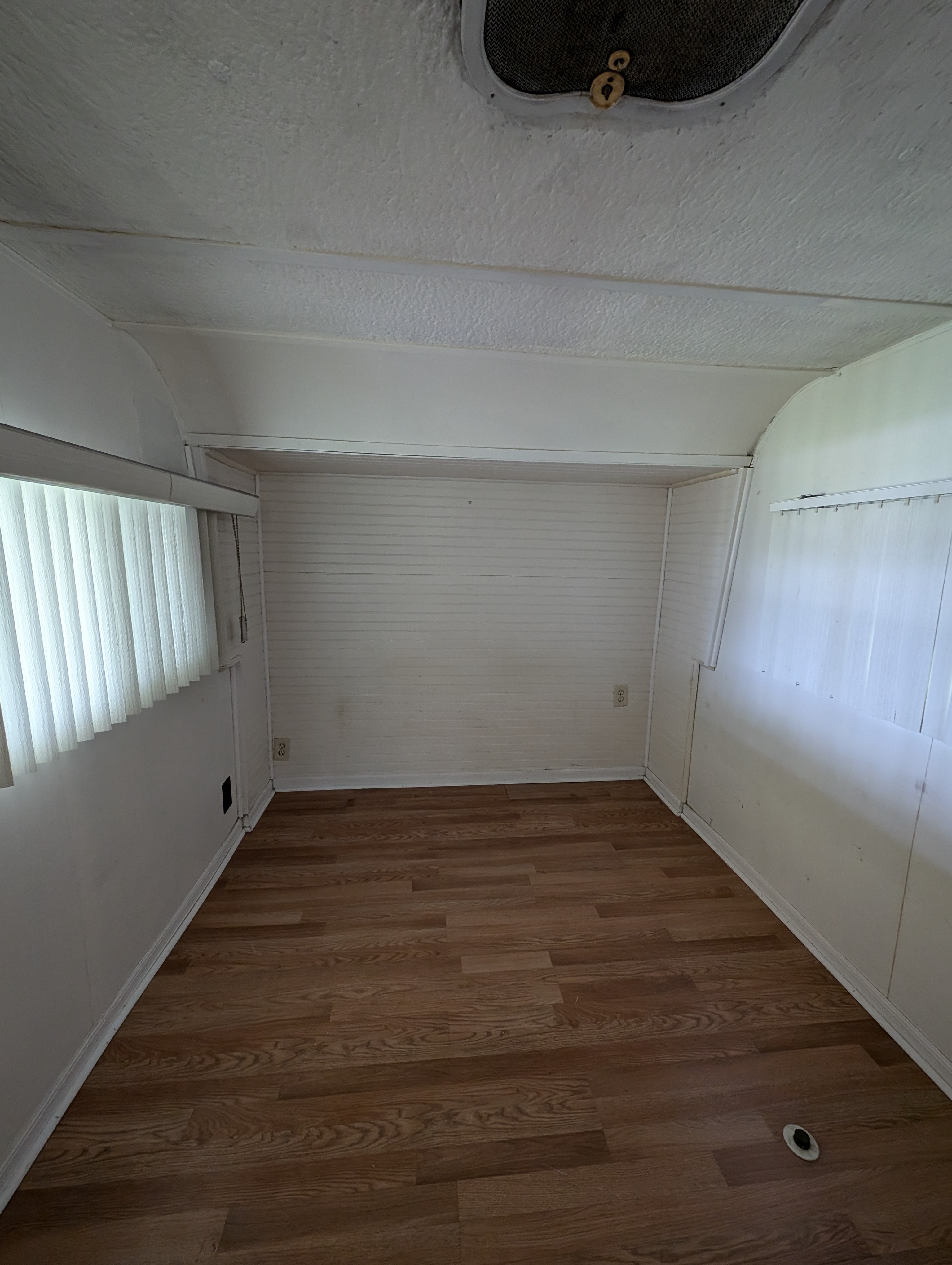 4078 Honolulu Drive, Ruskin, Florida 33570, 1 Bedroom Bedrooms, ,1 BathroomBathrooms,All - Age Mobile Home,For Sale,Honolulu Drive,3940