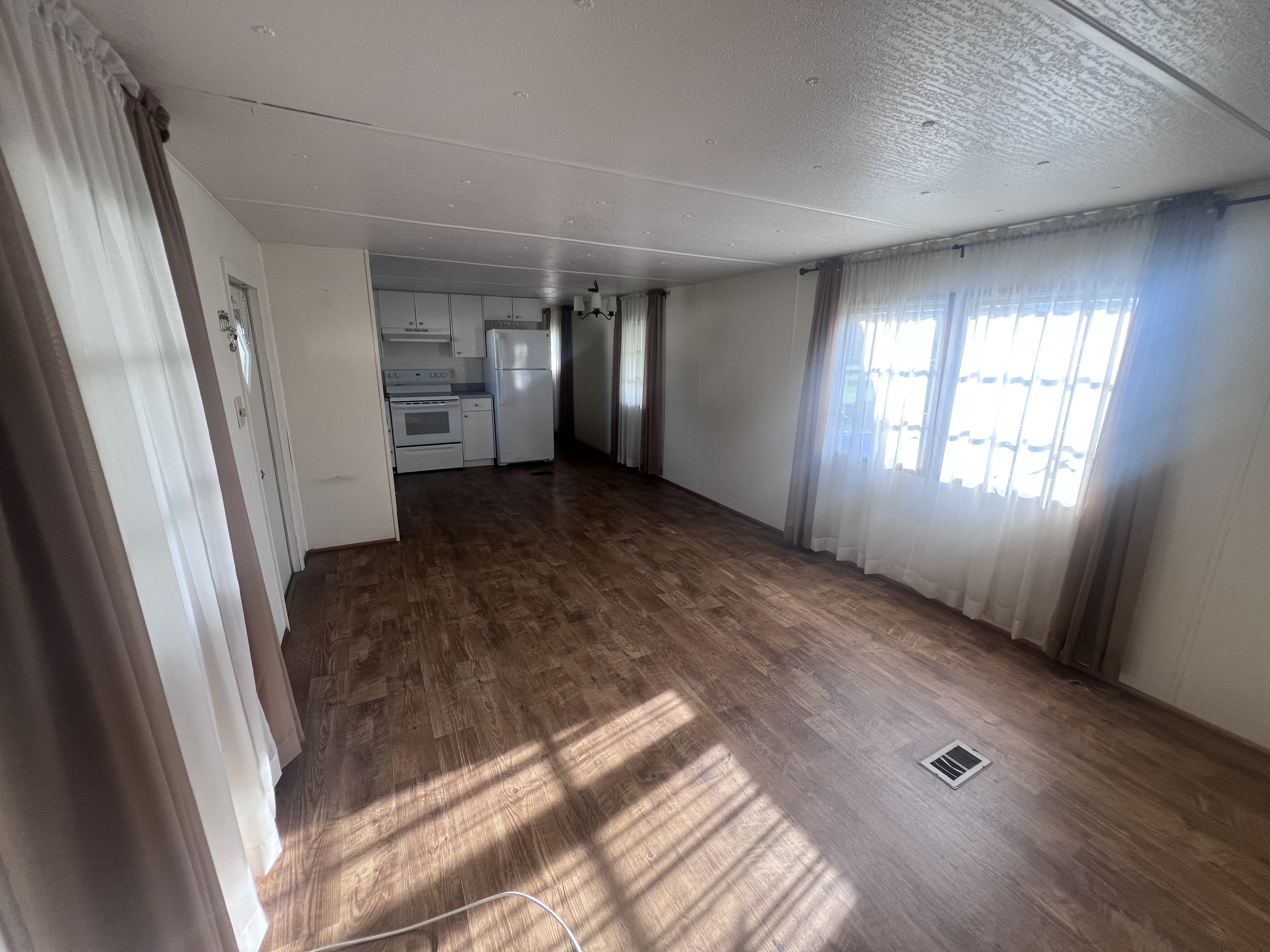 17 Sophie Avenue, Dunedin, Florida 34698, 3 Bedrooms Bedrooms, ,2 BathroomsBathrooms,55-Plus Mobile Home,For Sale,Sophie Avenue,3943