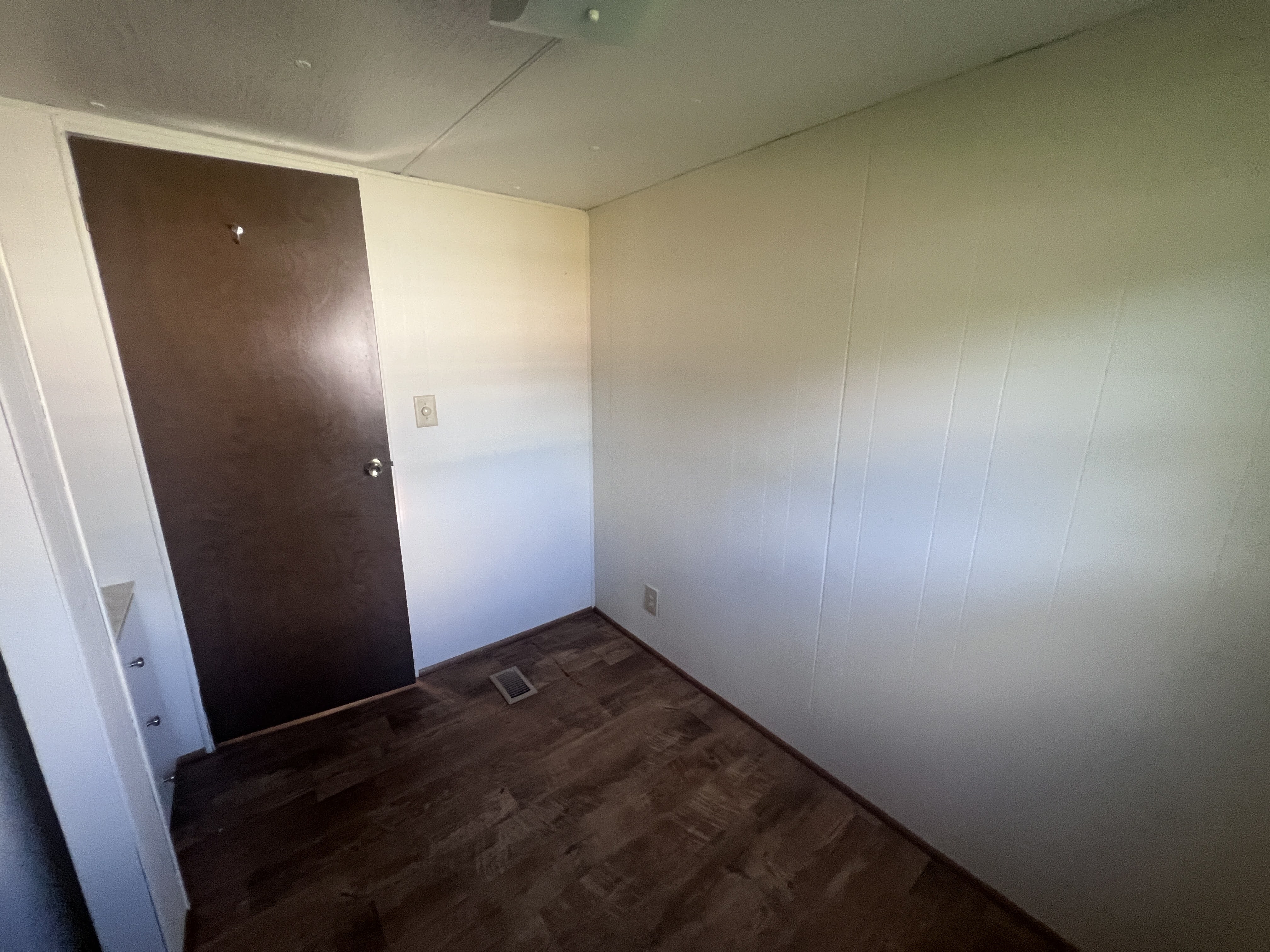 17 Sophie Avenue, Dunedin, Florida 34698, 3 Bedrooms Bedrooms, ,2 BathroomsBathrooms,55-Plus Mobile Home,For Sale,Sophie Avenue,3943