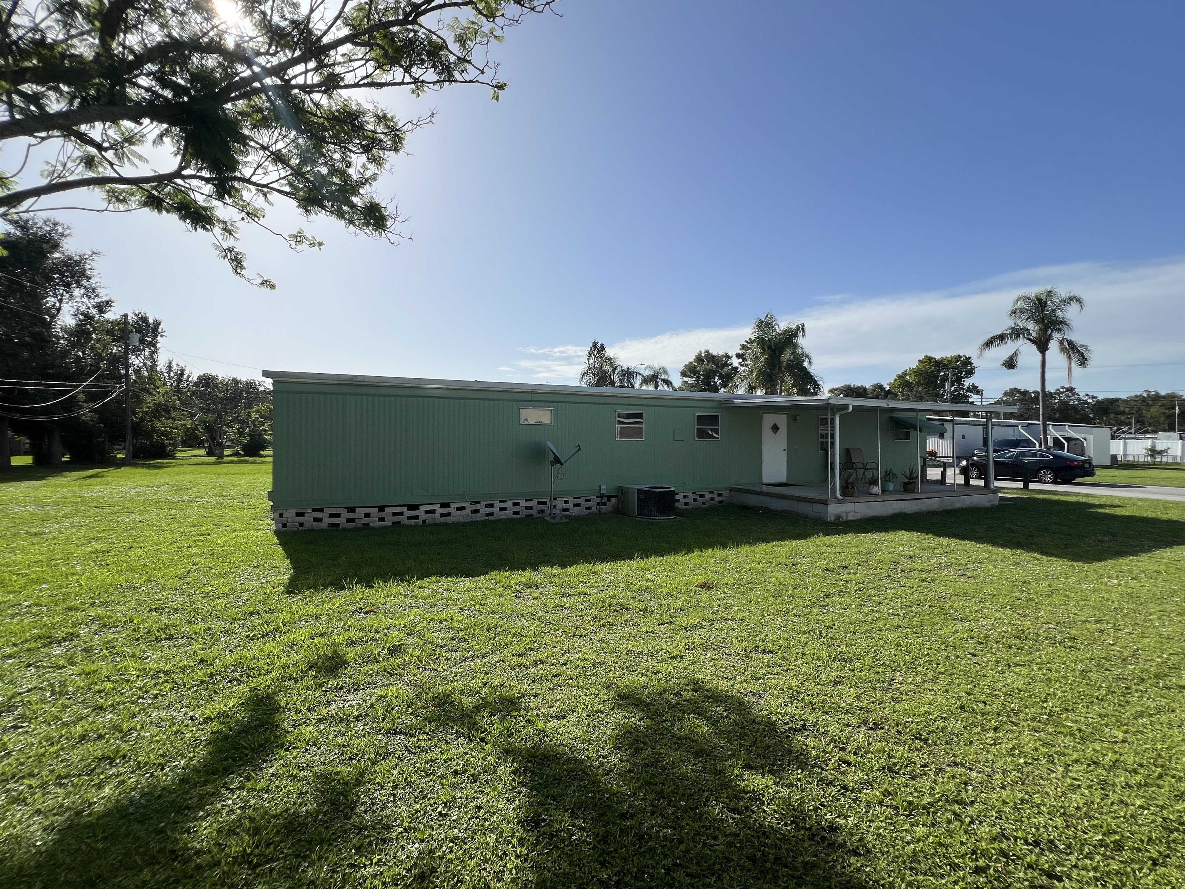 17 Sophie Avenue, Dunedin, Florida 34698, 3 Bedrooms Bedrooms, ,2 BathroomsBathrooms,55-Plus Mobile Home,For Sale,Sophie Avenue,3943