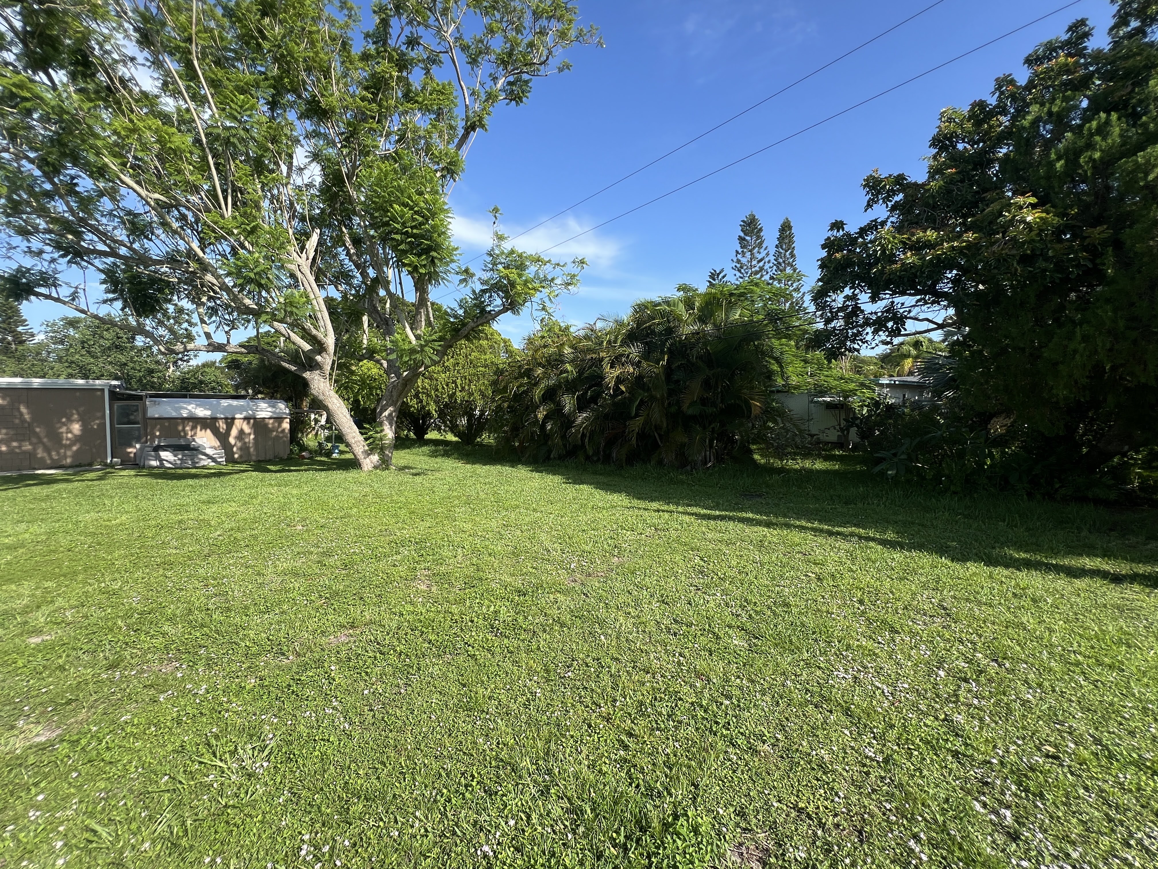 17 Sophie Avenue, Dunedin, Florida 34698, 3 Bedrooms Bedrooms, ,2 BathroomsBathrooms,55-Plus Mobile Home,For Sale,Sophie Avenue,3943