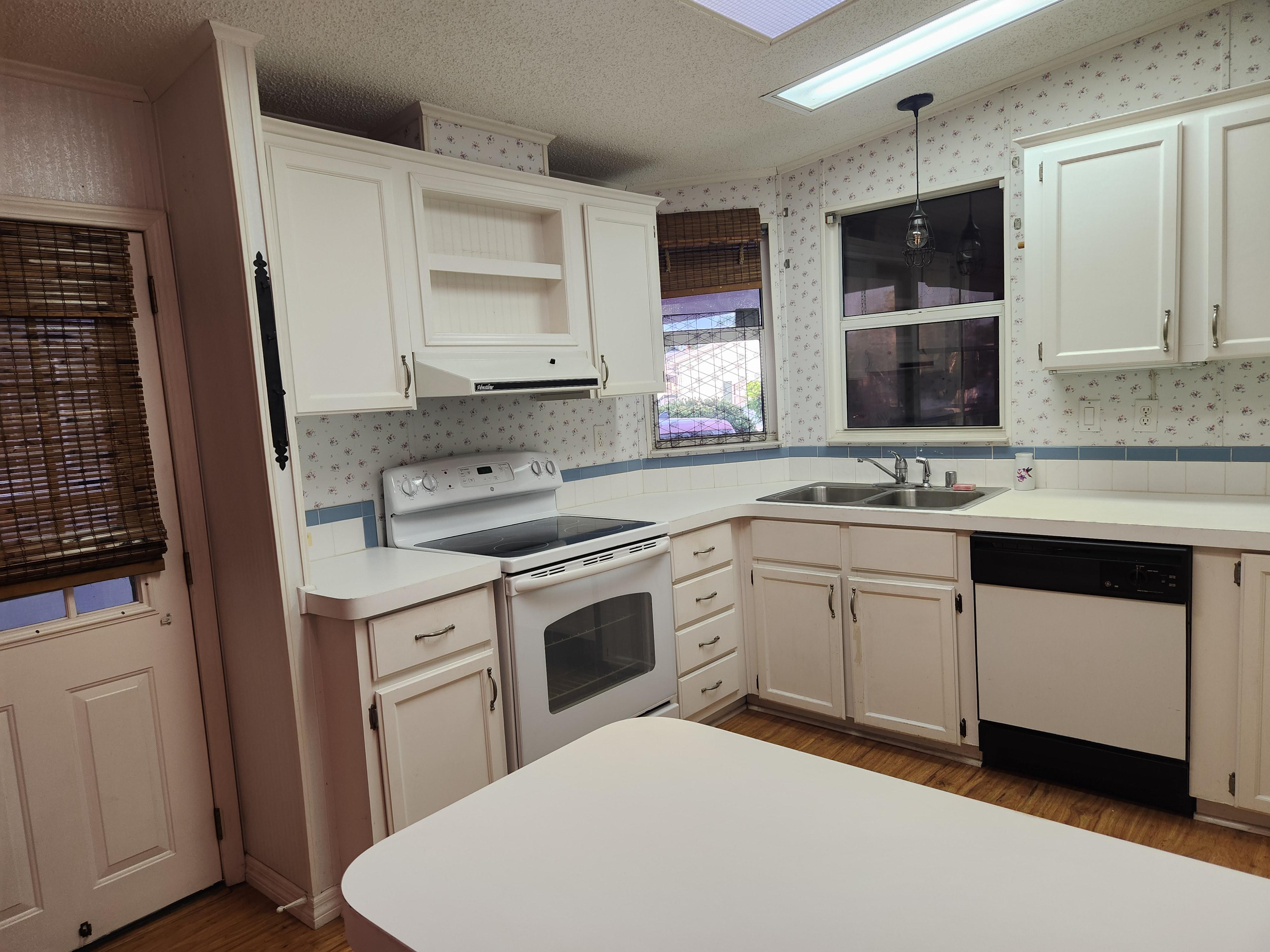 3319 Woody Ct, Ellenton, Florida 34222, 2 Bedrooms Bedrooms, ,2 BathroomsBathrooms,55-Plus Mobile Home,For Sale,Woody Ct,3948