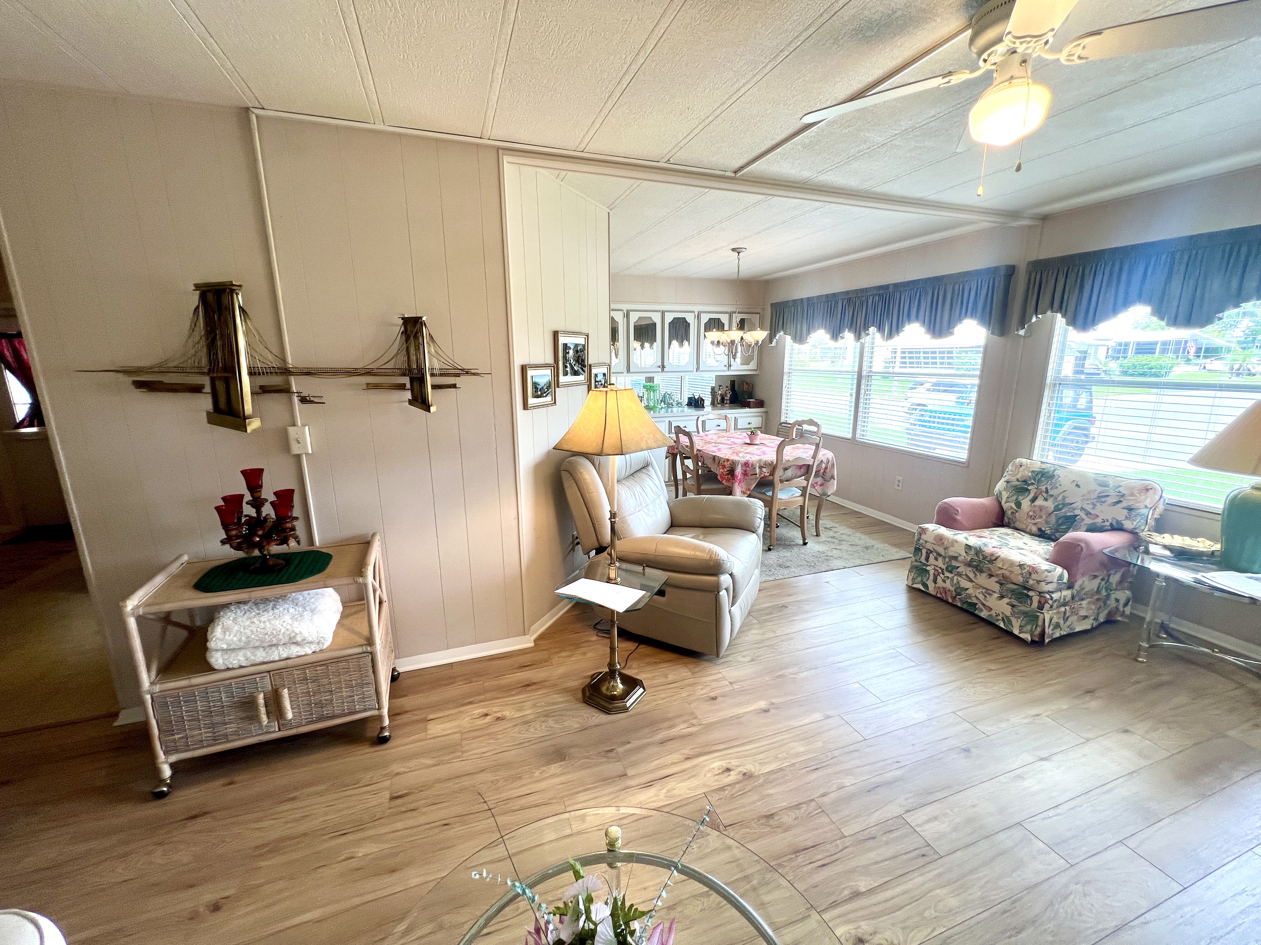7524 Lakeshore Drive, Ellenton, Florida 34222, 2 Bedrooms Bedrooms, ,2 BathroomsBathrooms,55-Plus Mobile Home,For Sale,Lakeshore Drive,3950