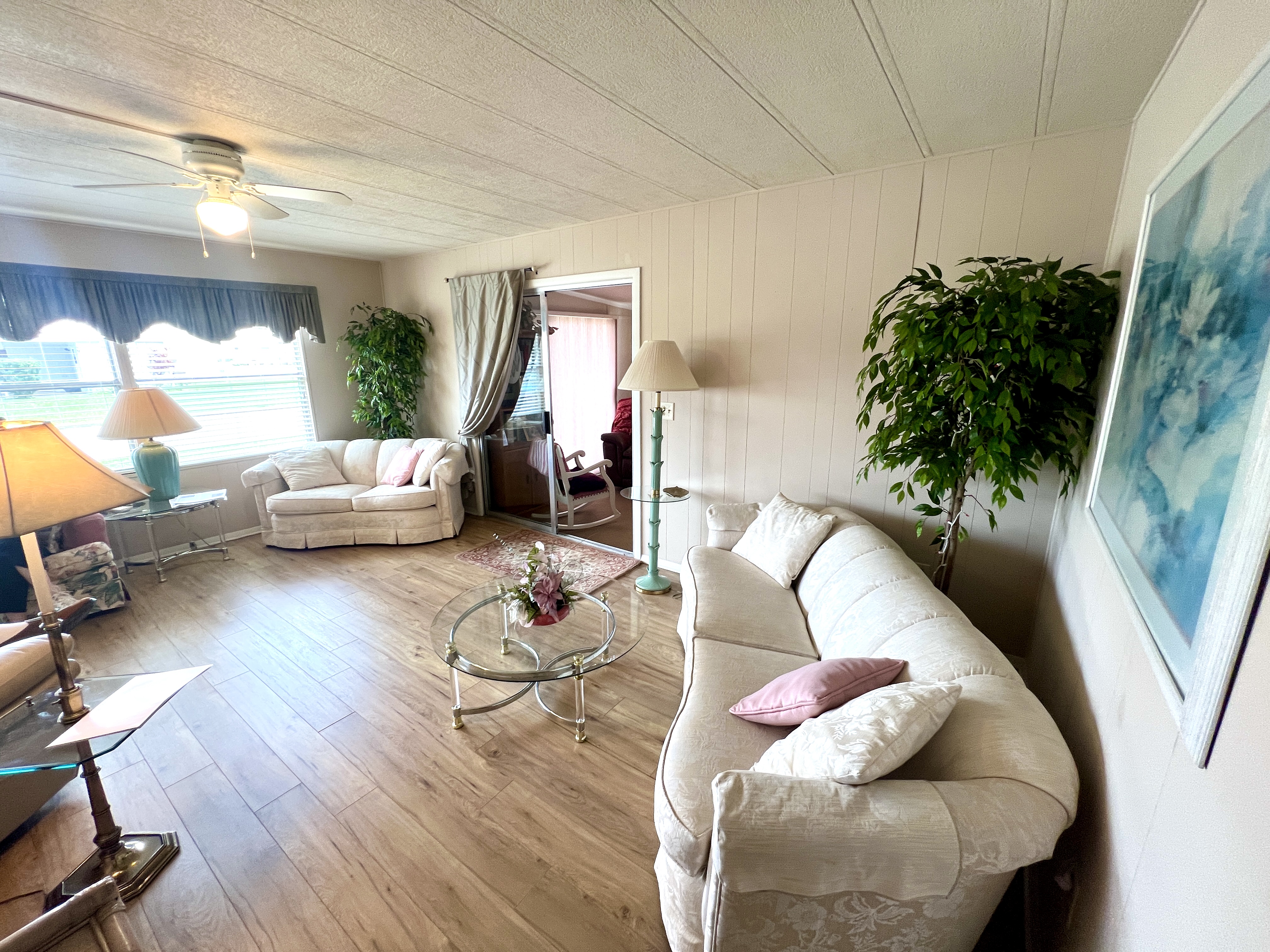 7524 Lakeshore Drive, Ellenton, Florida 34222, 2 Bedrooms Bedrooms, ,2 BathroomsBathrooms,55-Plus Mobile Home,For Sale,Lakeshore Drive,3950
